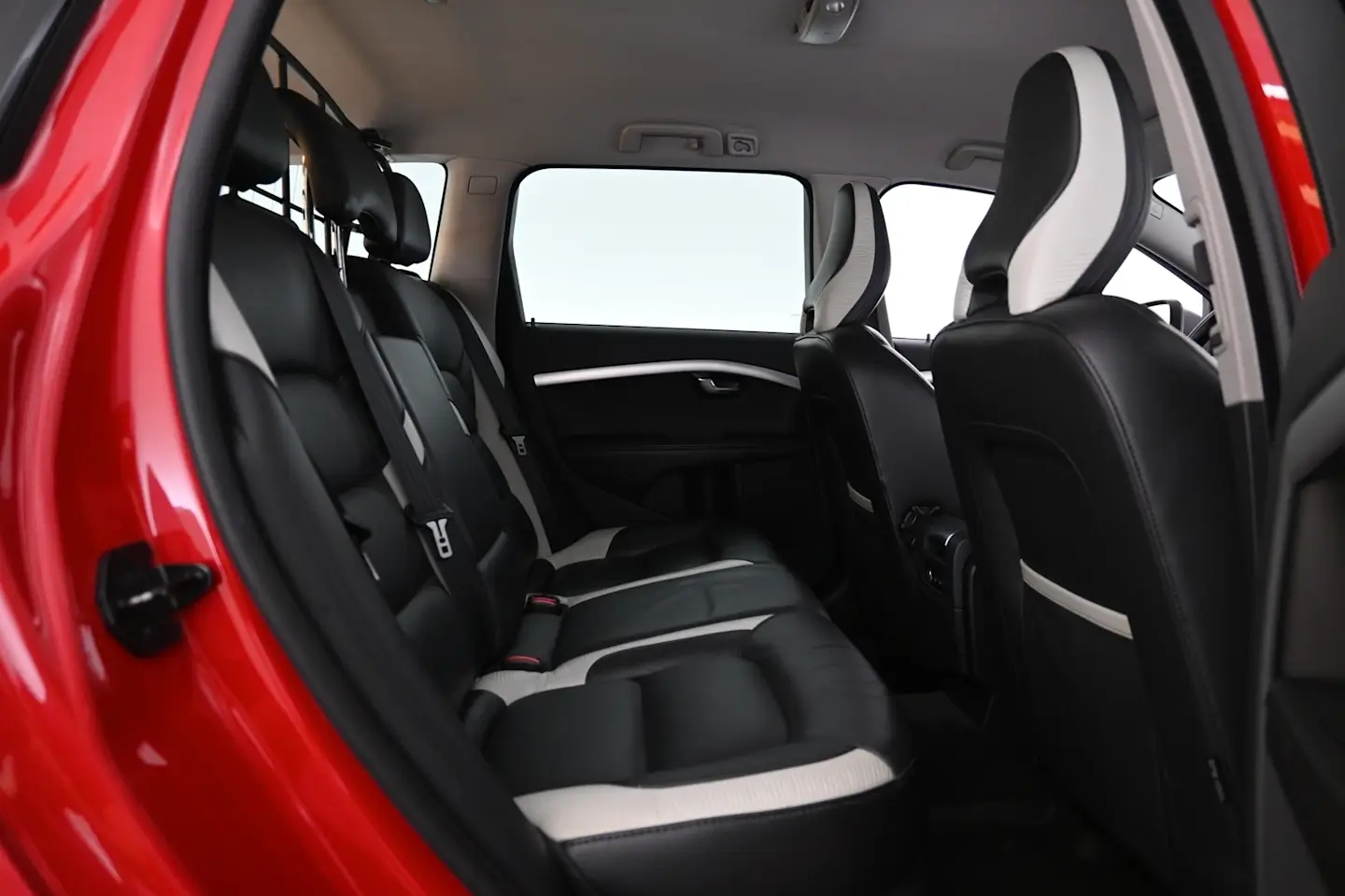 Car Image - loXMVxXNYfpdl15HujUSy