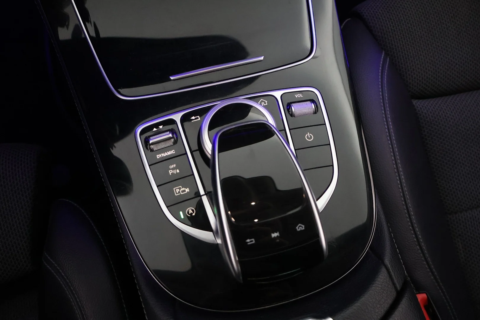 Car Image - Lrtfdro64OjXvkhplnaWo