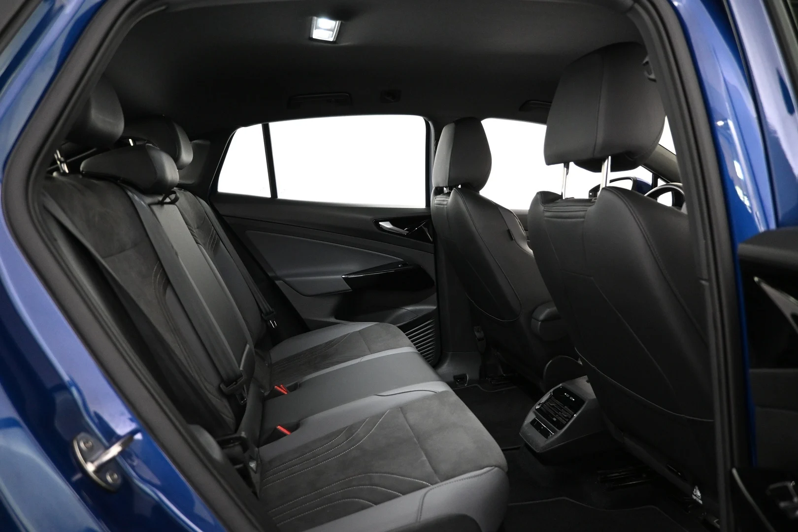 Car Image - 1We3c7ODaHSfZM1O75l8pd