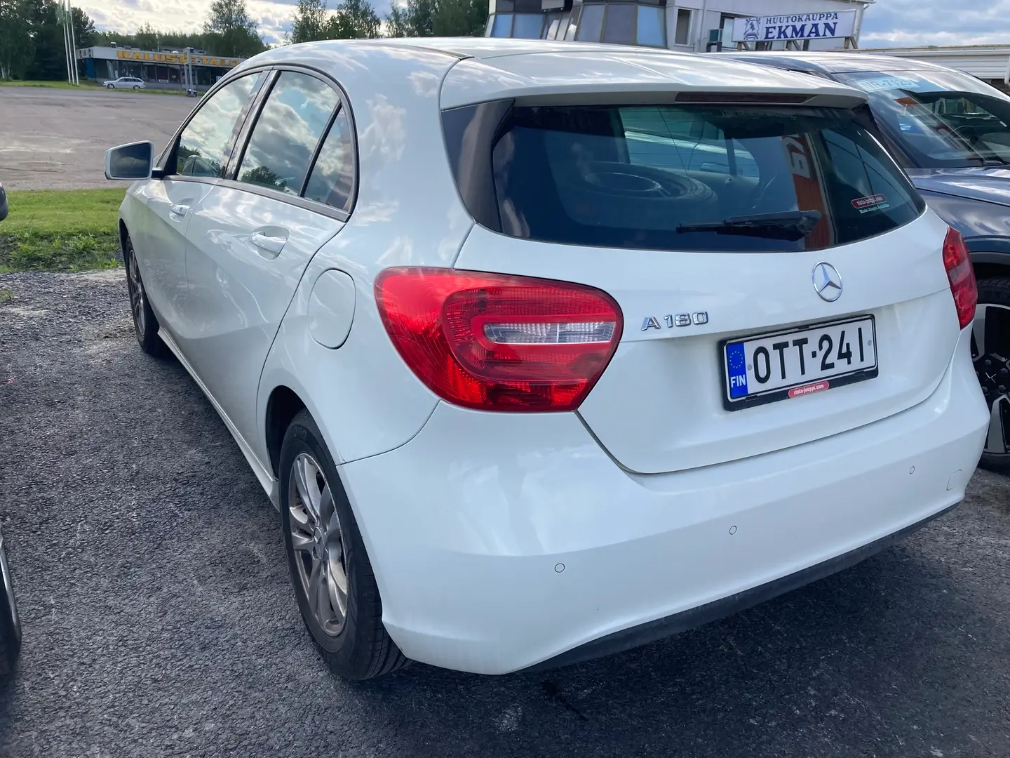 Car Image - 6sUW58ce6ZmVLdmC9N7XjK