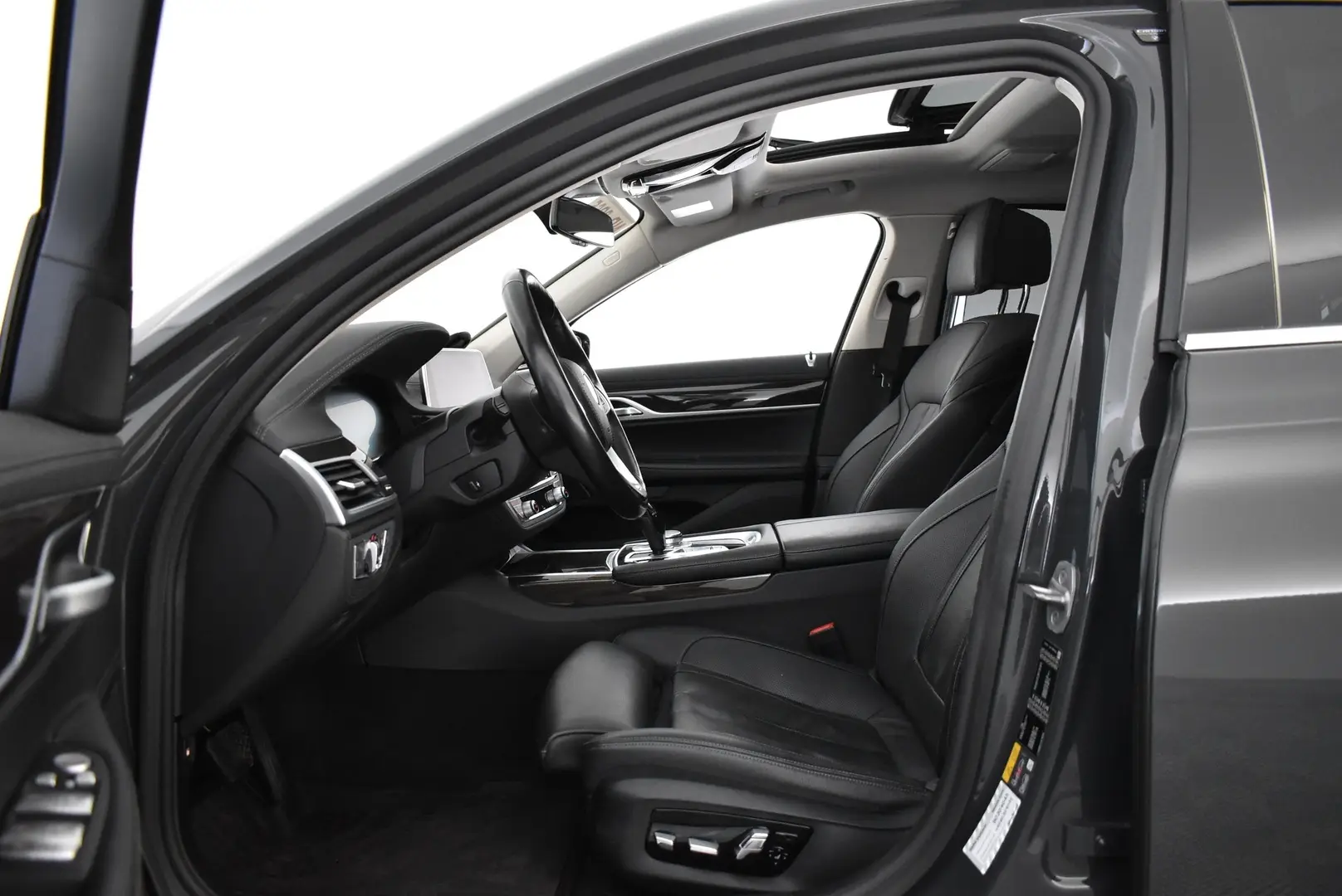 Car Image - 285O0COuXGPKRl0BpYxDOH