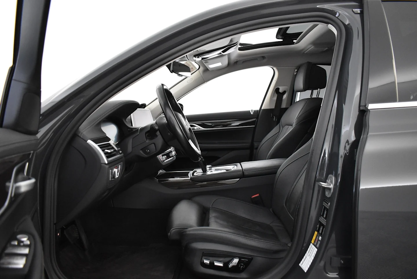 Car Image - 285O0COuXGPKRl0BpYxDOH