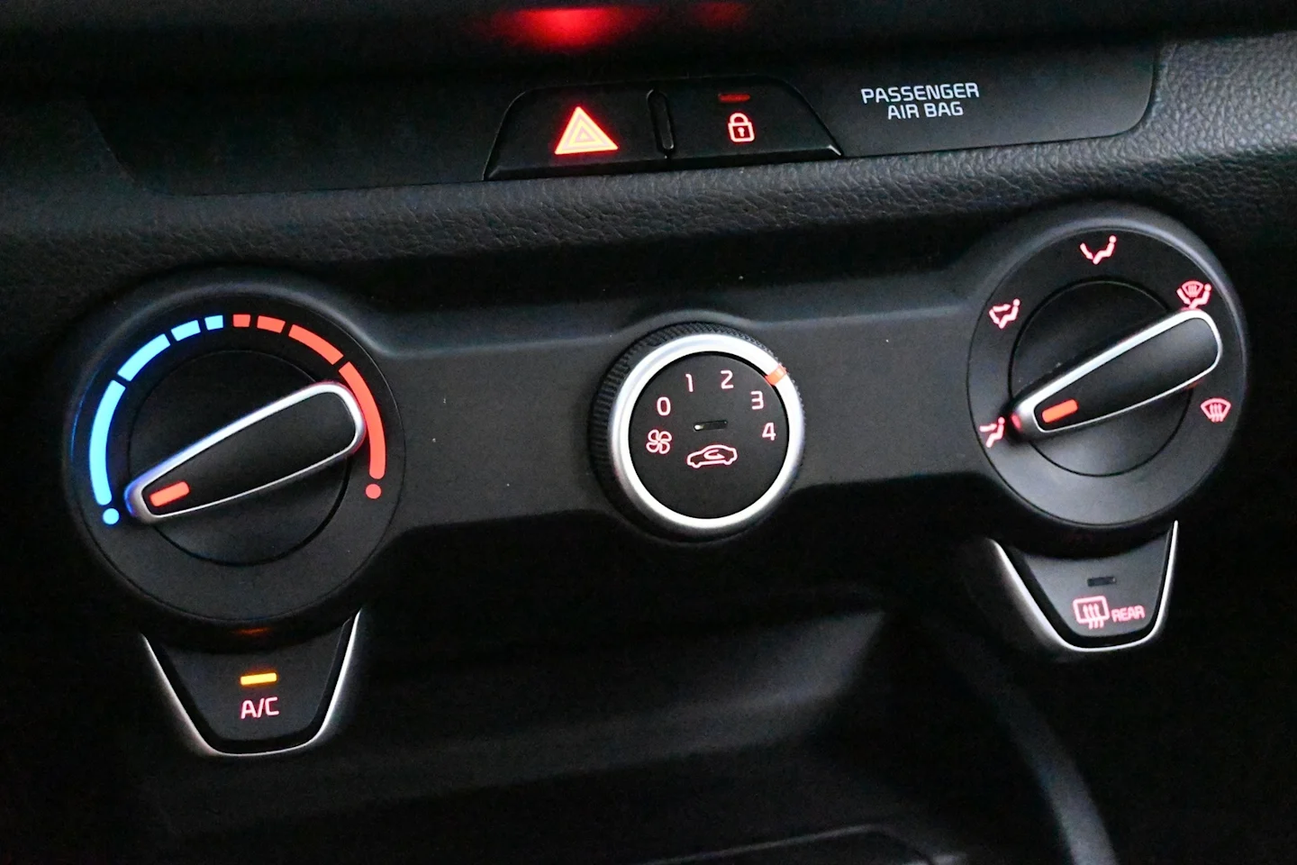 Car Image - 49x0Qn2FvZMzfIWeFQ2OZ4