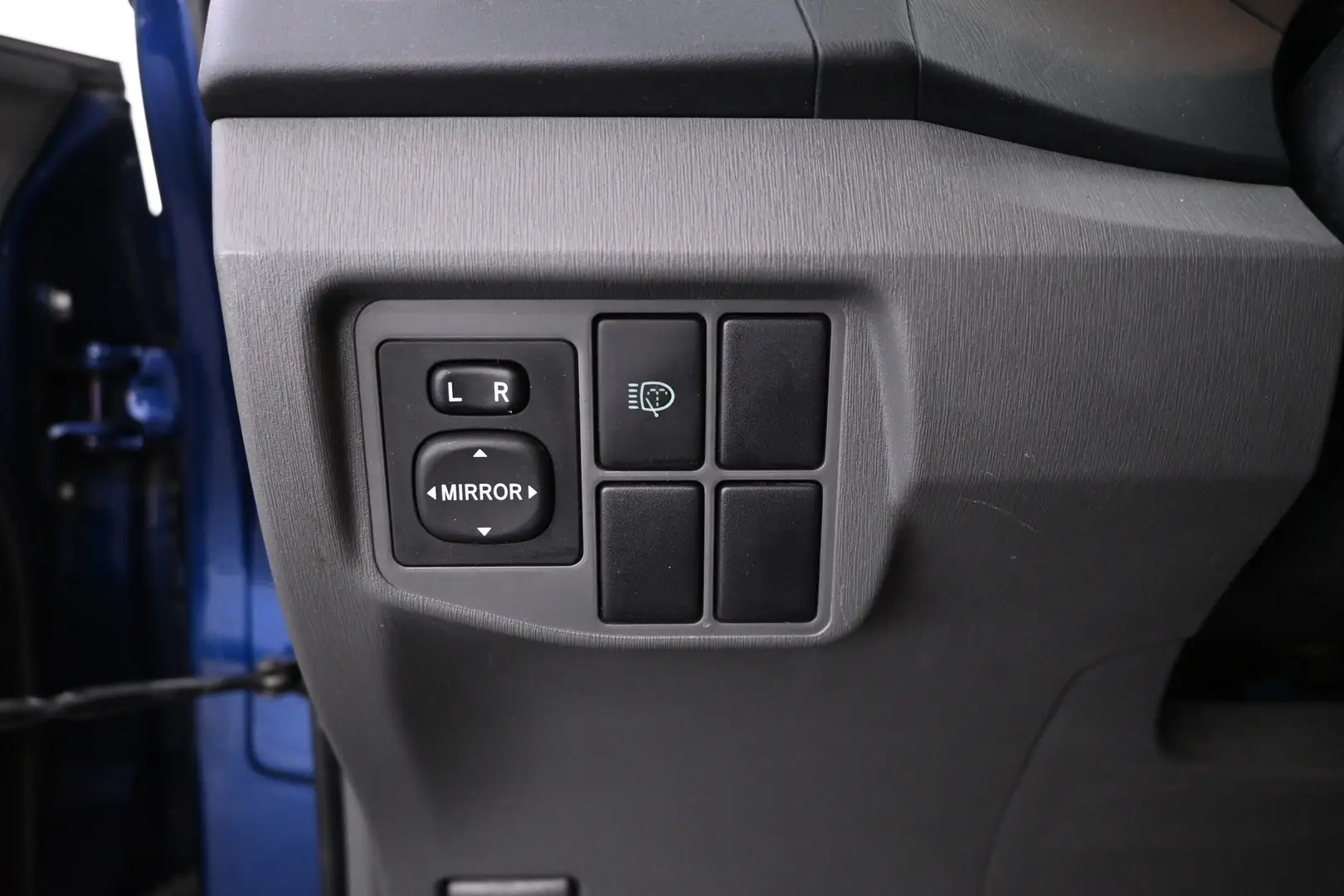 Car Image - 6bFmOXT0JdrAC1z85hnRrL