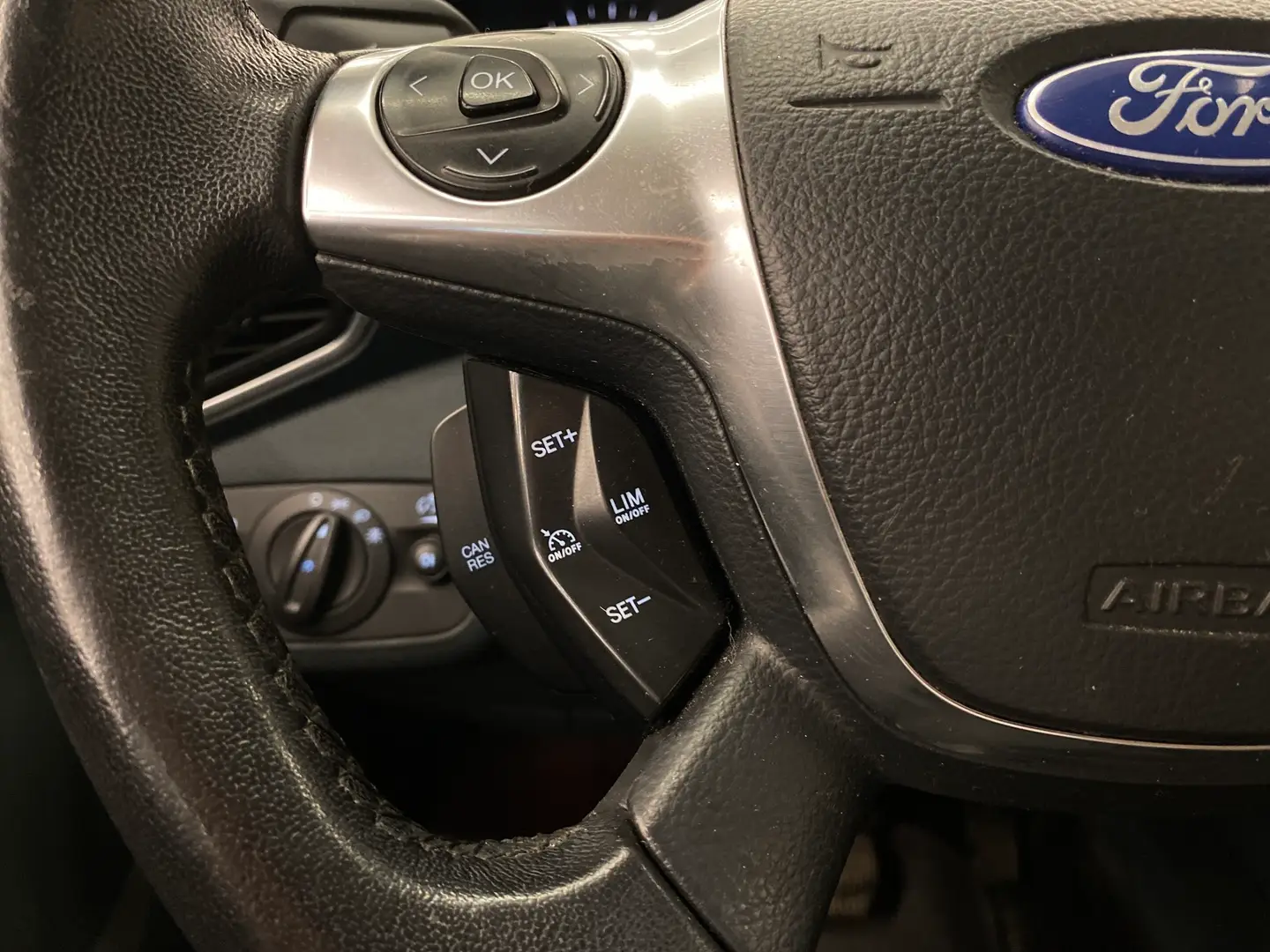 Car Image - 1YPF87xxJ1uHQbJpgtWgm2