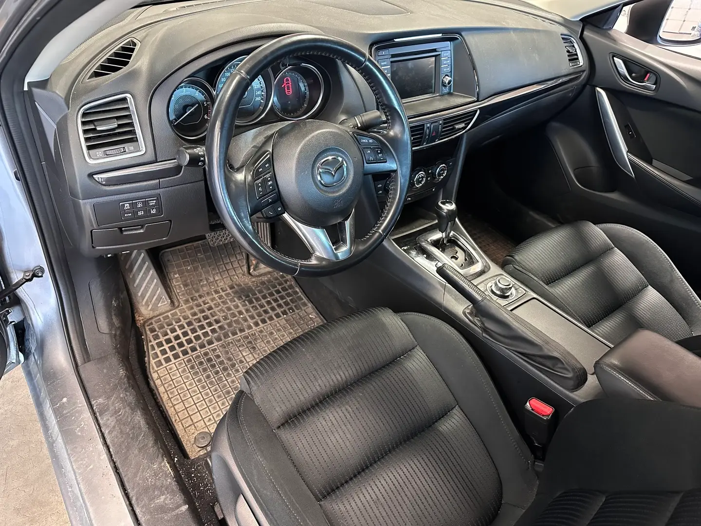Car Image - 18COn2GjIva1BtXlMwLPOX