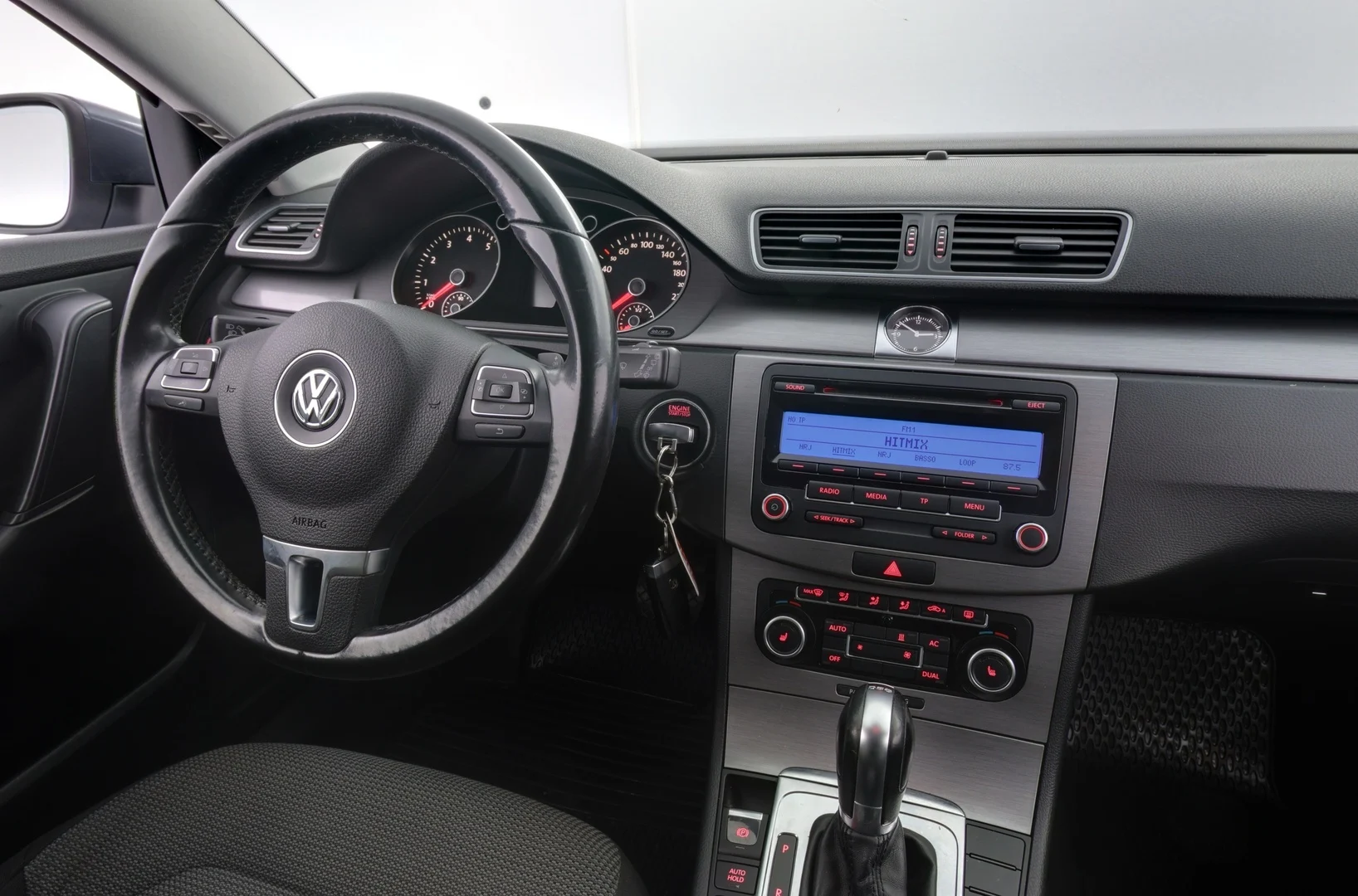 Car Image - 62XdmReVWkHXHek7SjE8O0