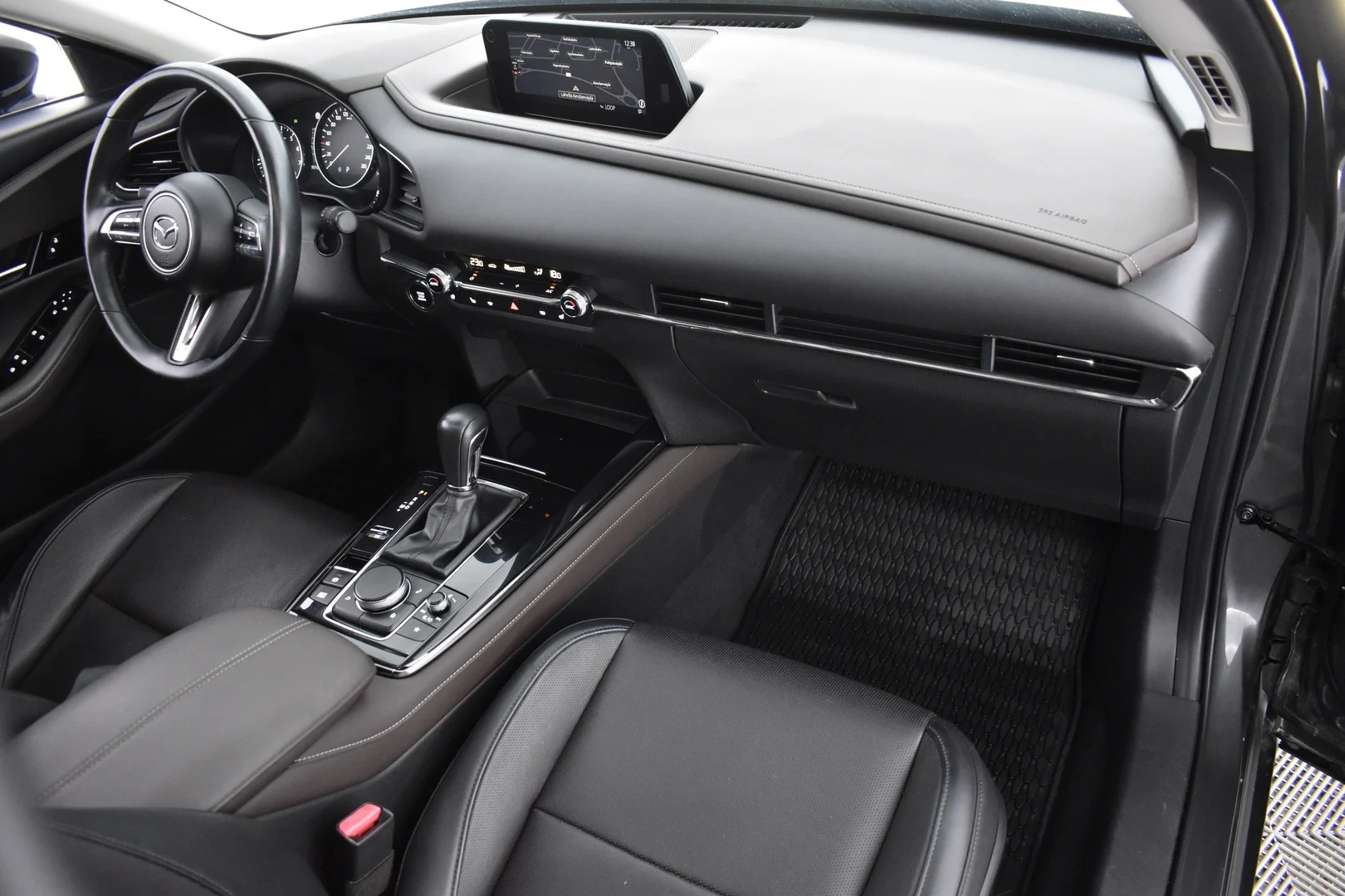 Car Image - TYVqMQlU0KZLzKIWjezjI