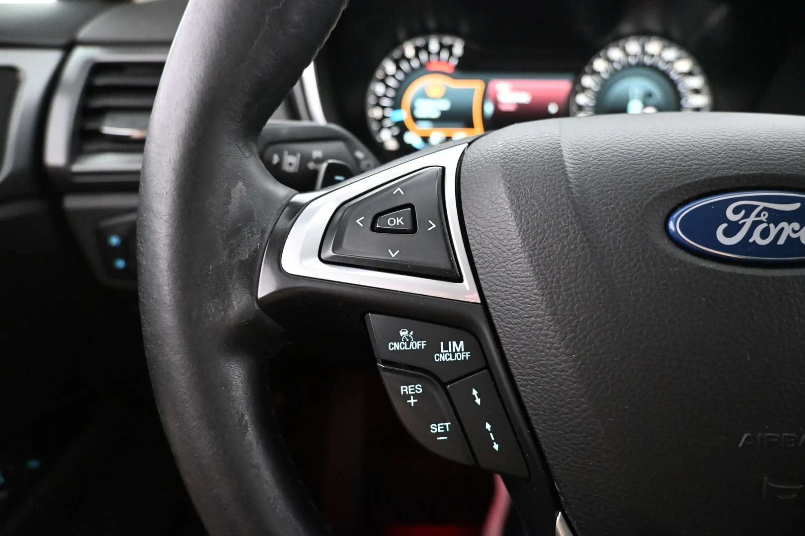 Car Image - 5UVAUqT11FlILuc0FyBgv0
