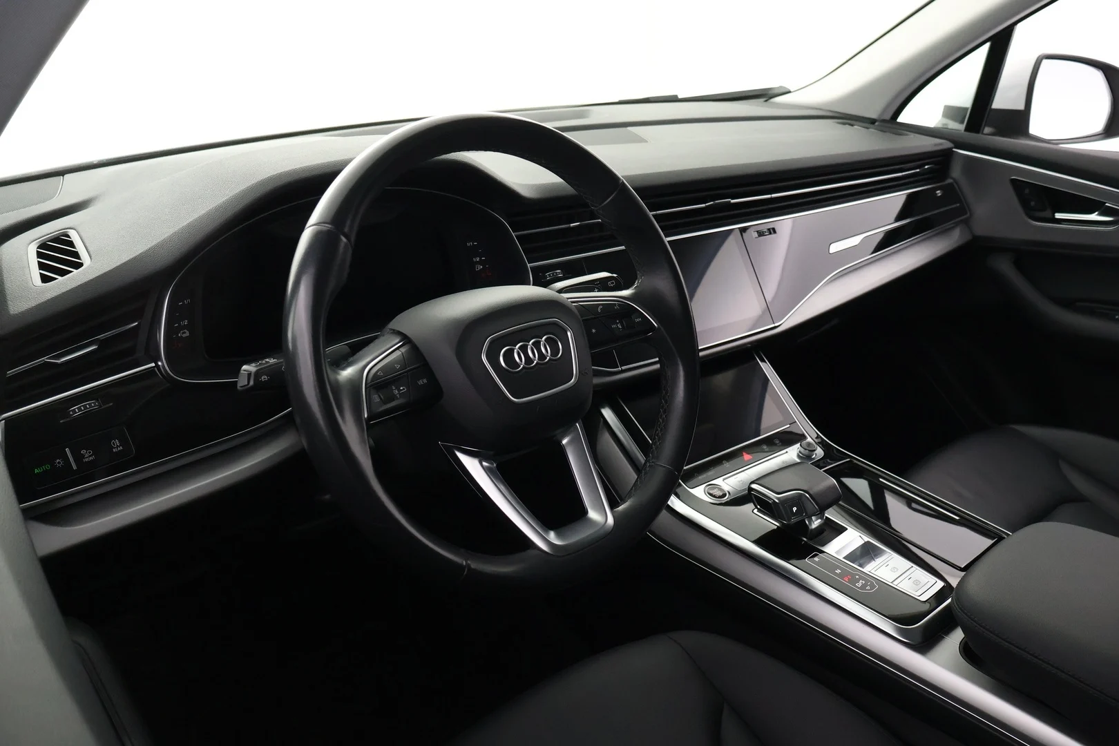 Car Image - 3jDUS2rPJMcS5LQoTwdqzP