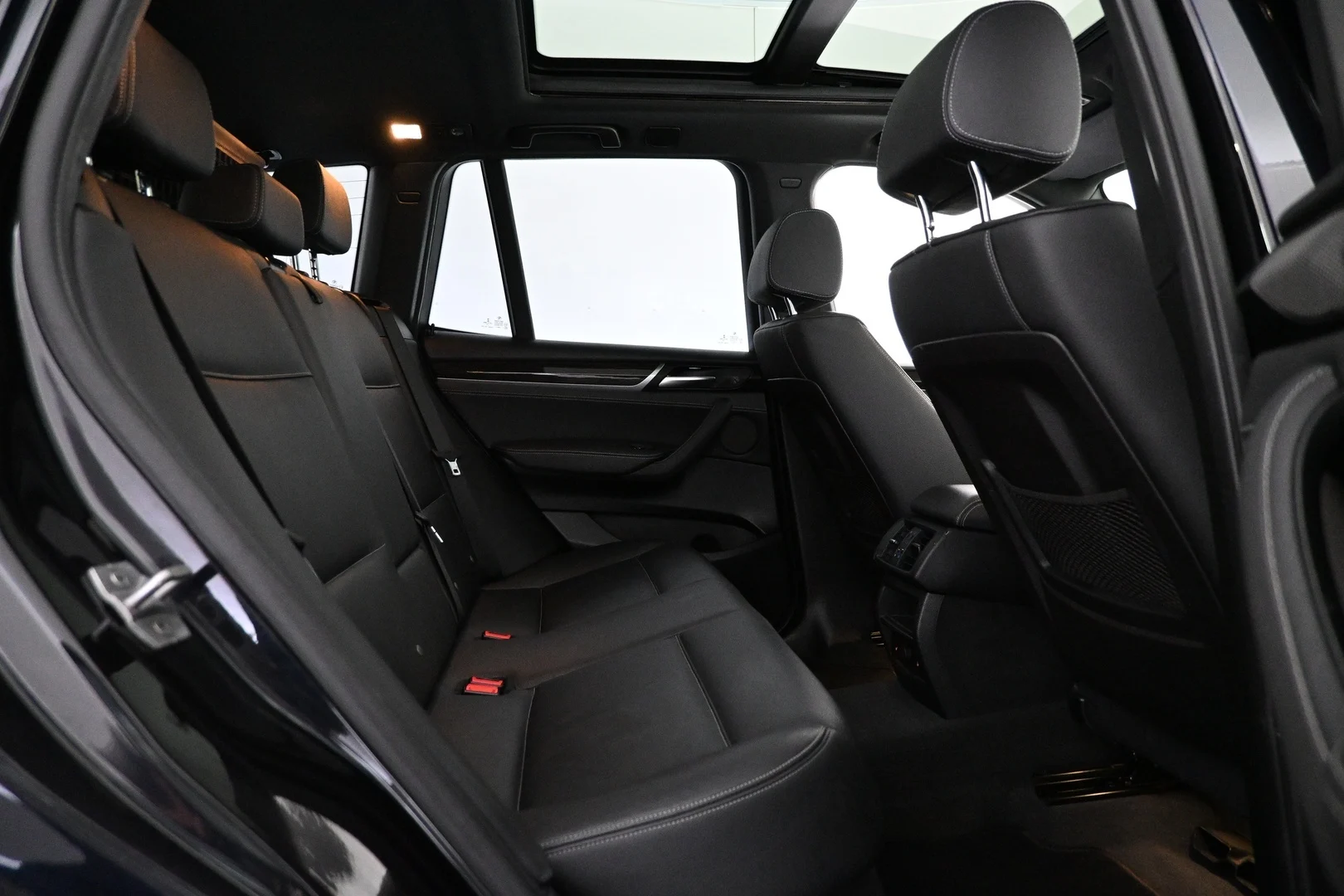 Car Image - 28cwE1kMYejtd5UVB9xkt8