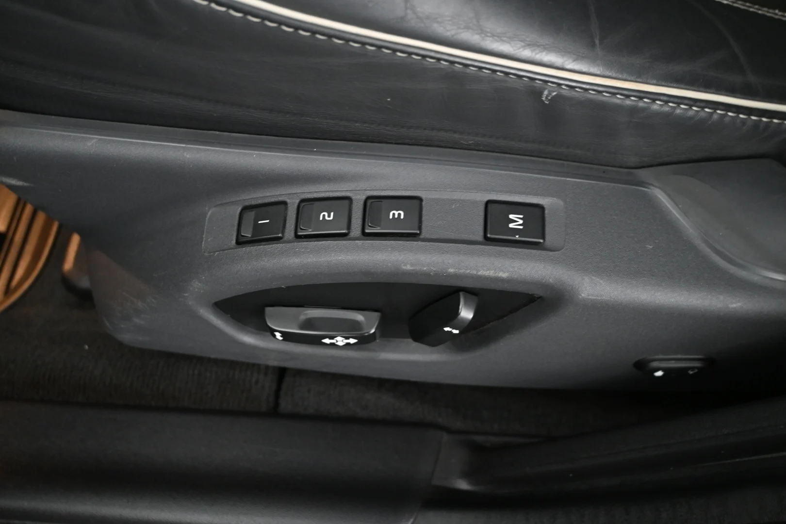 Car Image - 3Io3ctpiG6kPcK0kxYHIiC