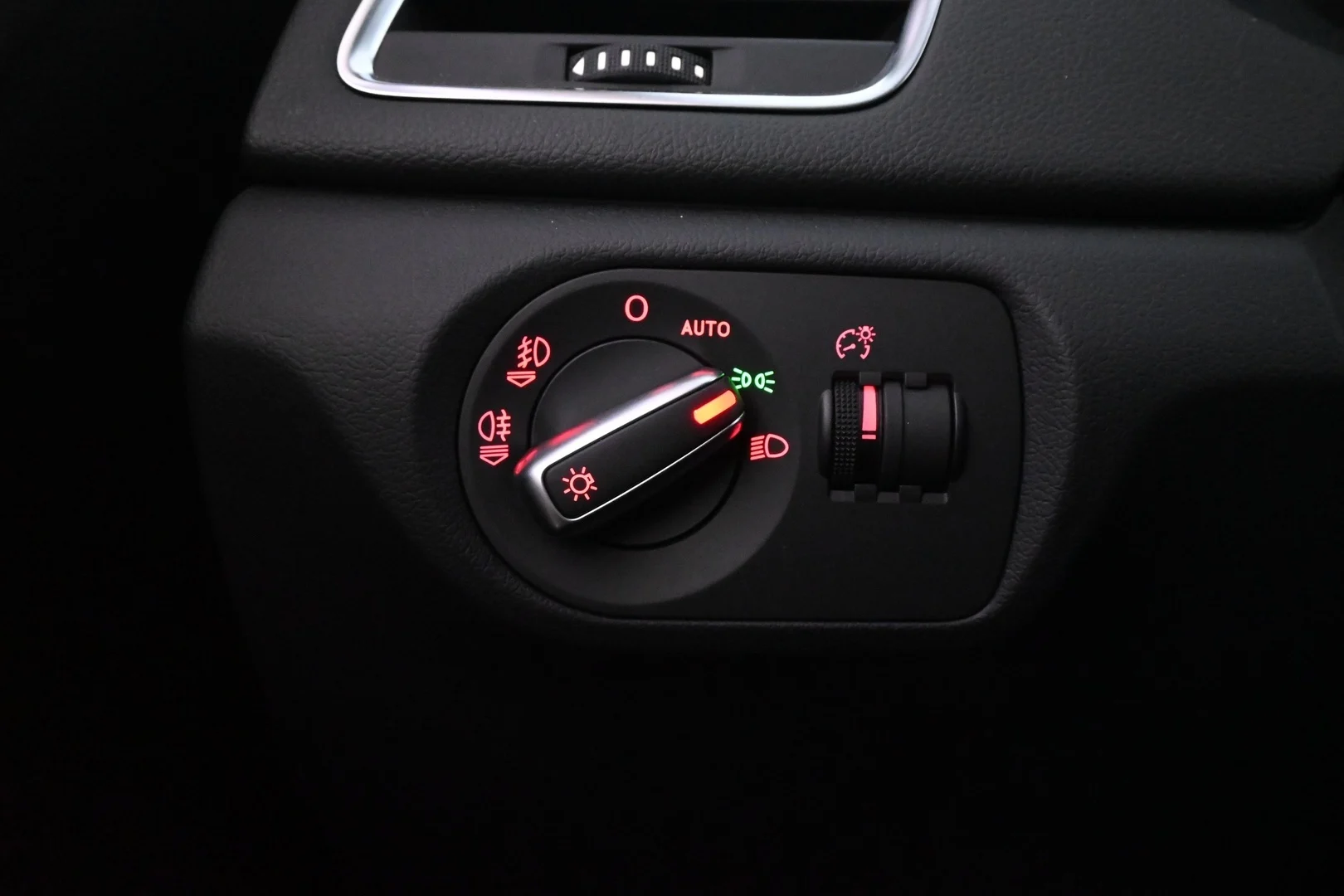 Car Image - 3yJ7OGM5kH5DaV2mzsMJQo