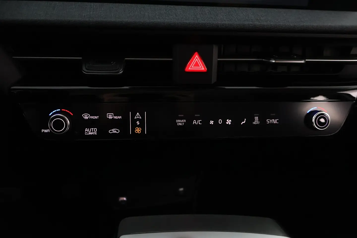 Car Image - 1oOWG2BpNyfSa6sK9XQMc1
