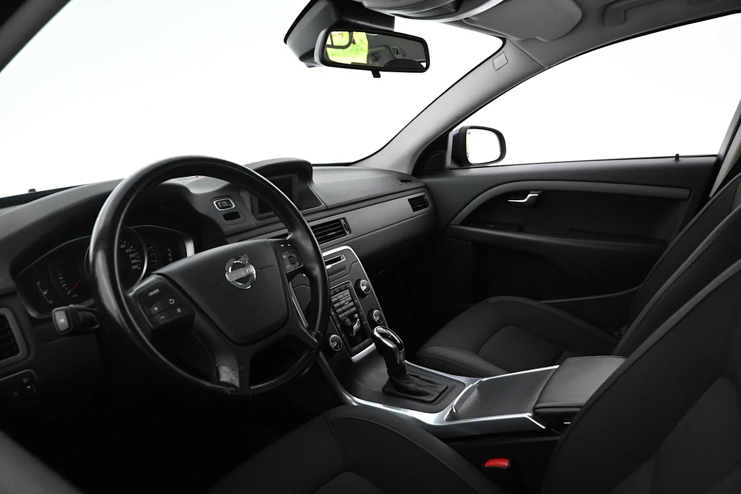 Car Image - 4V5BQhhqlZq6hvGB2rKl1I
