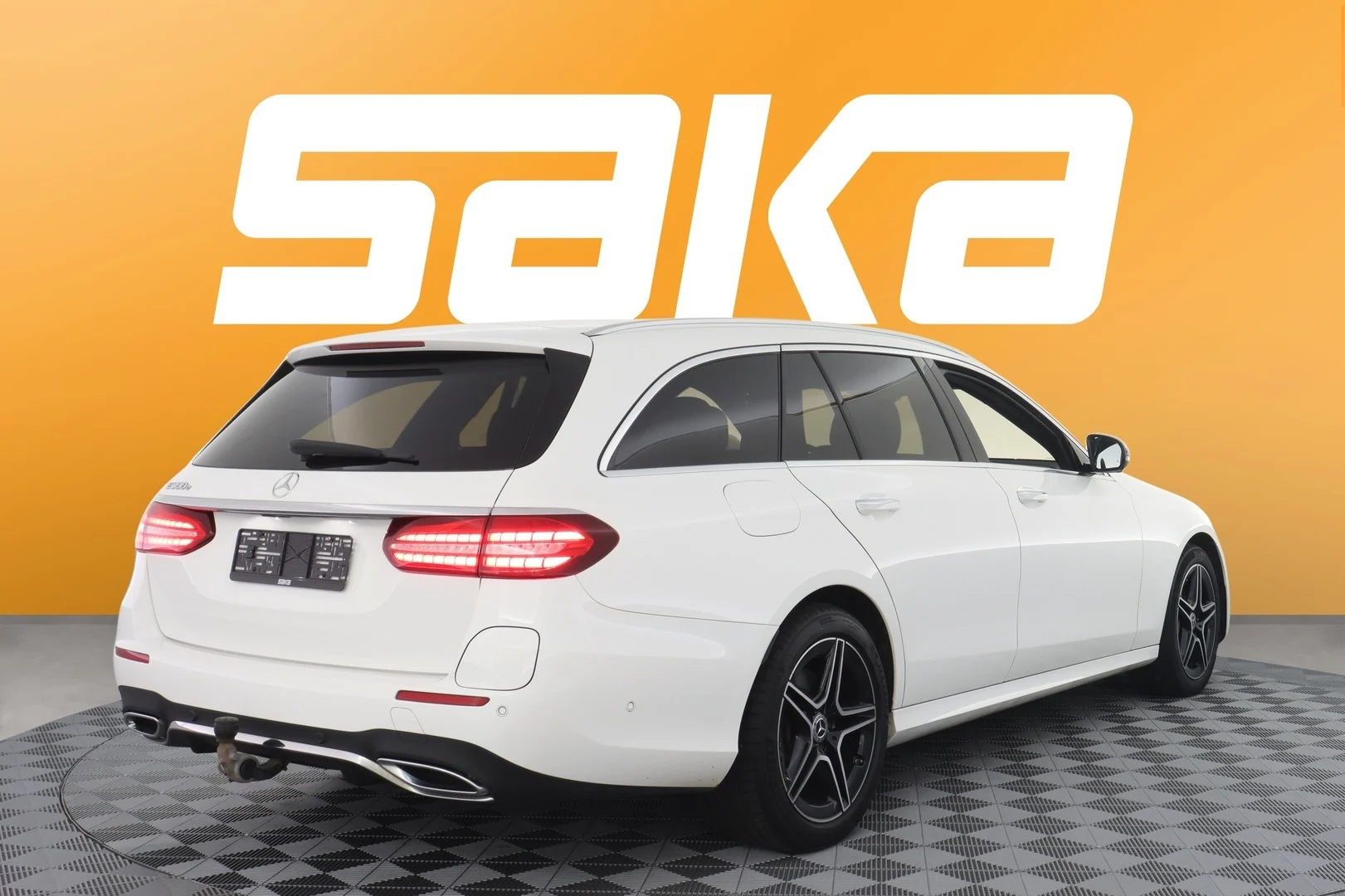 Car Image - WJuxjk9xFdKLqnzcll9p6