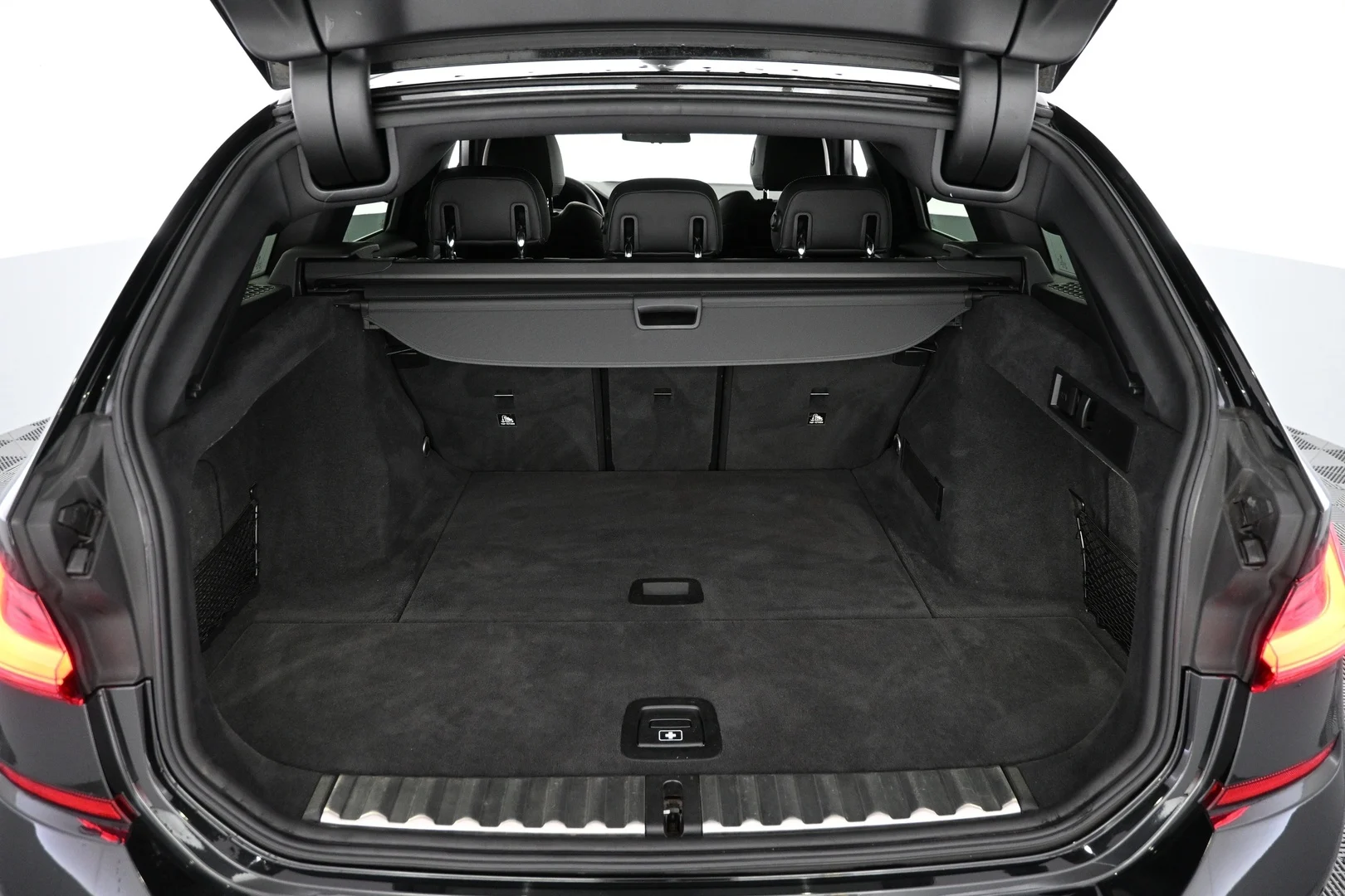 Car Image - 2CmS97L6figxLYbiQdKBrY