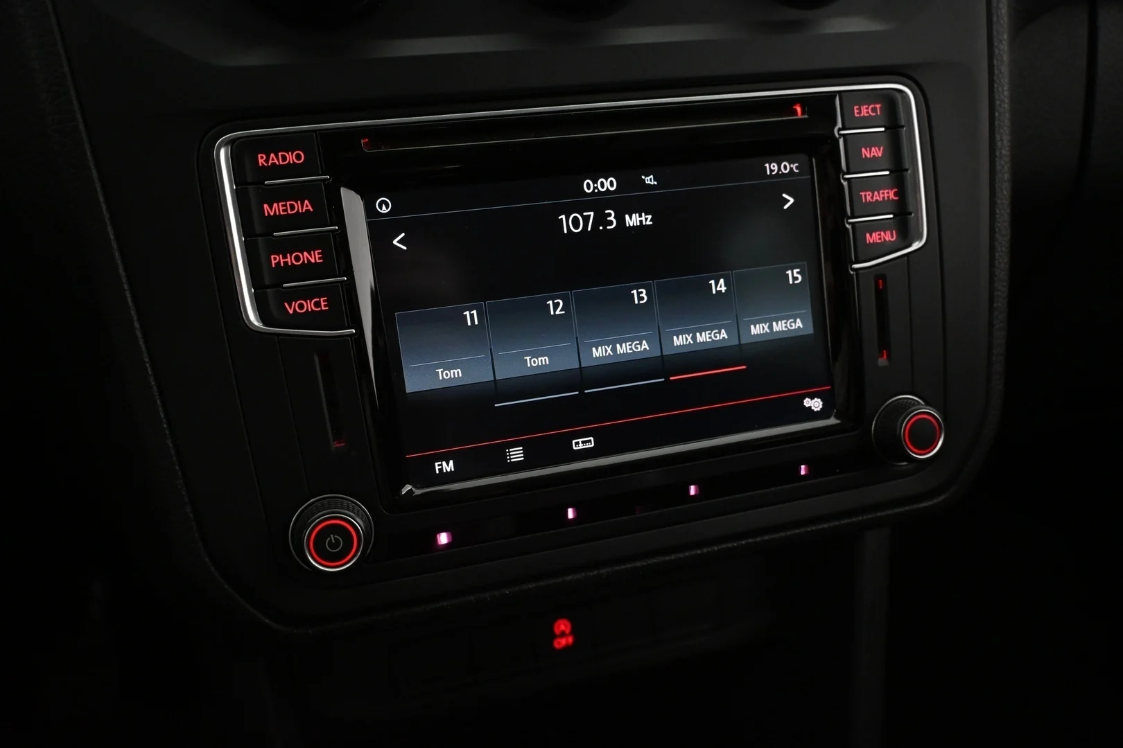 Car Image - 2CJxZB0drtuFc40LycArEv