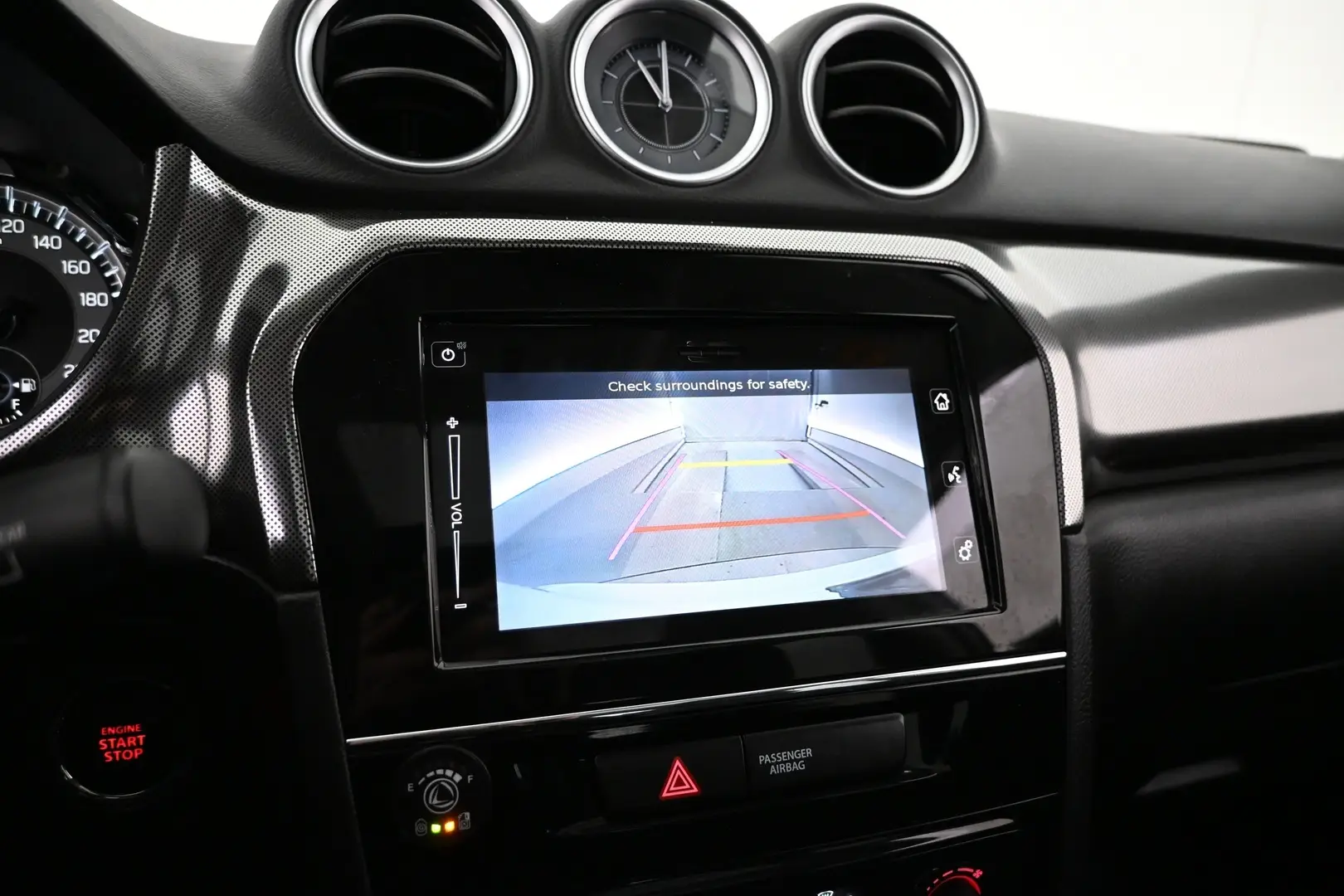 Car Image - 393NHazMXLg35TceCa4sGV