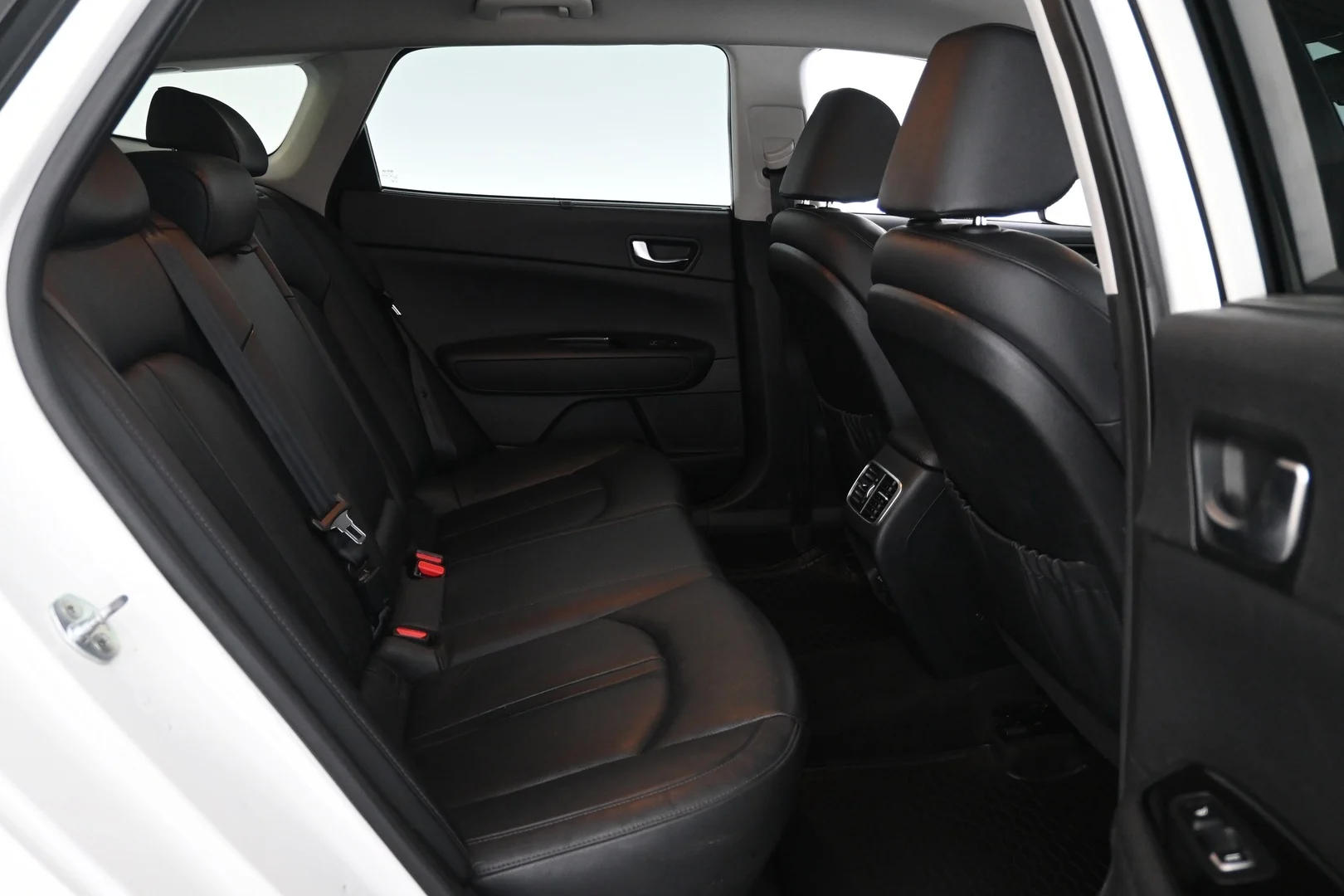 Car Image - 53pVLOPKElYxtkDs3S1atb