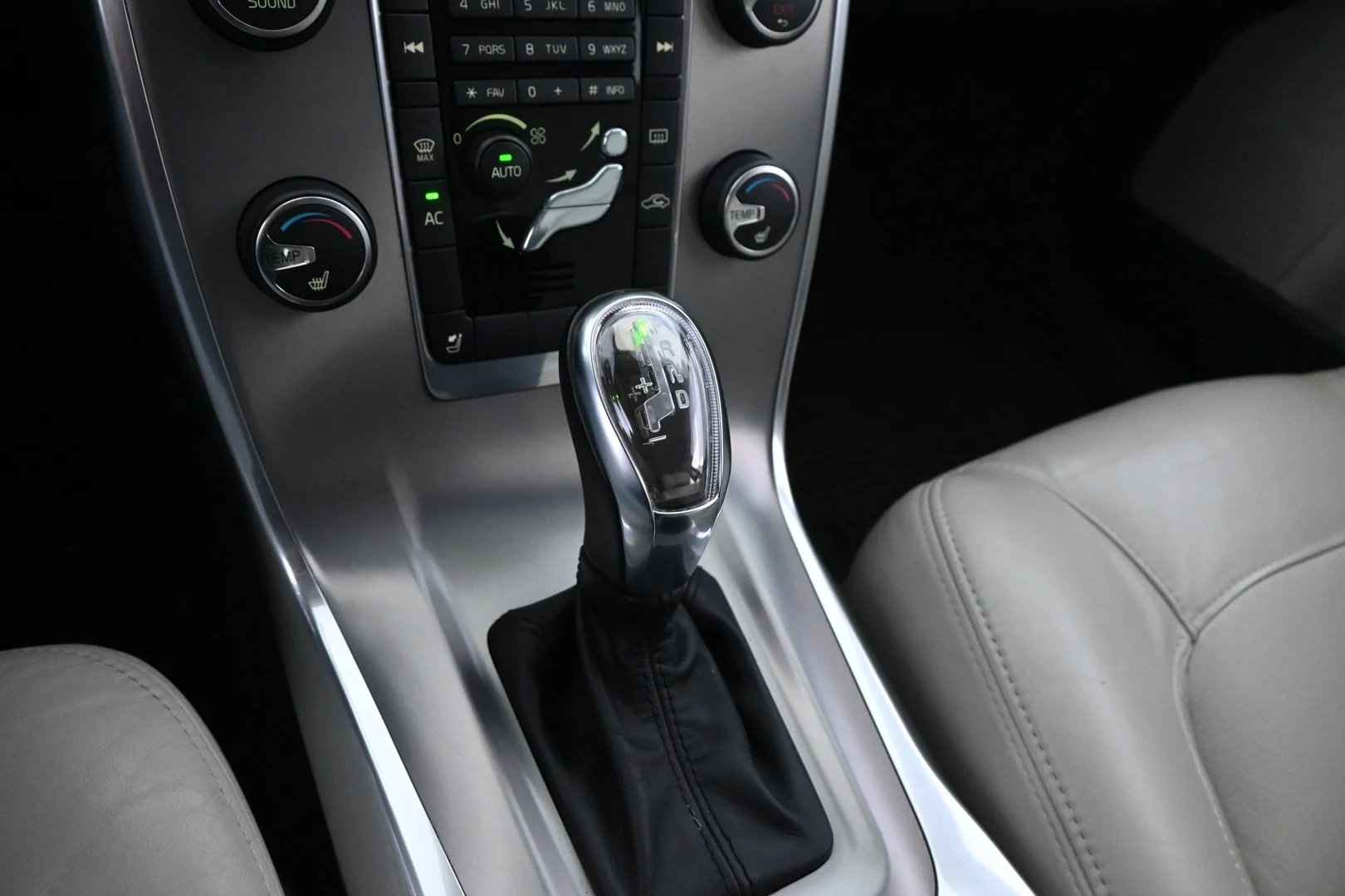 Car Image - 7qeQP1PoKjojXFXidLzcDj