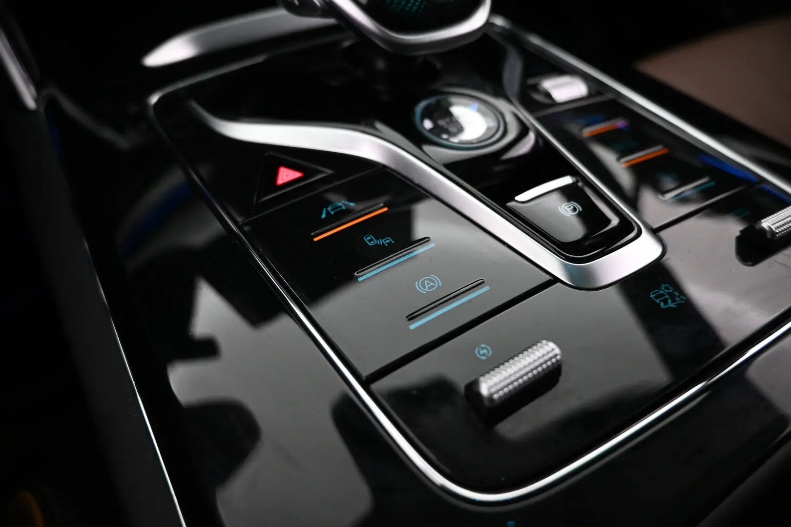 Car Image - ieLDfQRhAa0Bd3AwT5lmD