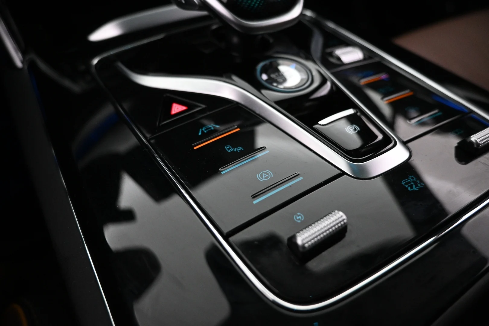 Car Image - ieLDfQRhAa0Bd3AwT5lmD
