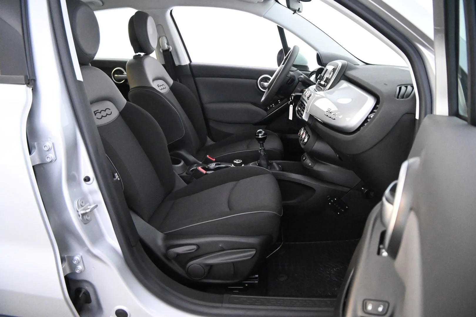 Car Image - 3WFms9UNNLzDfQb3NTgTZH