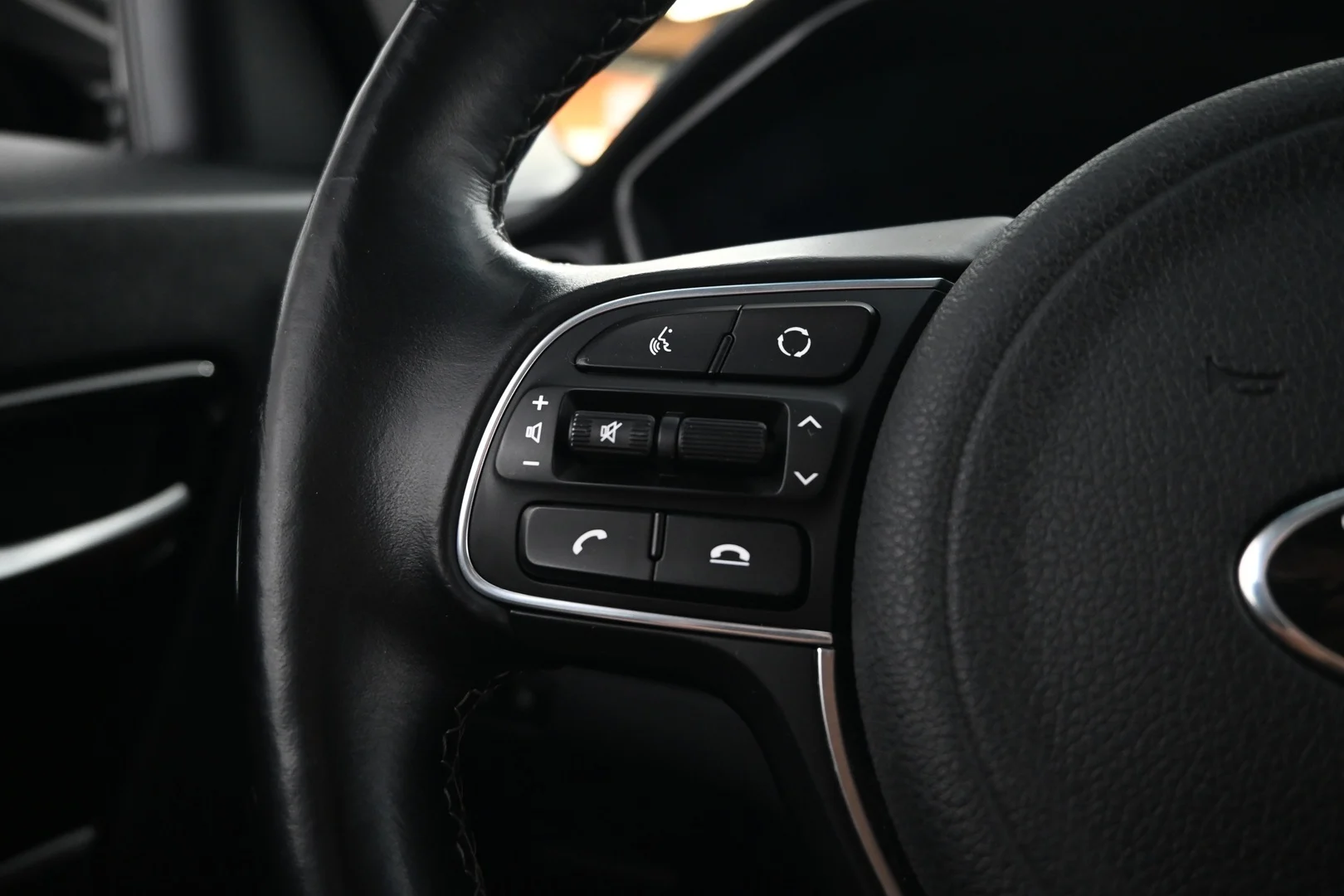 Car Image - 5AWPYF78RJ0YEsXZcKkeJR