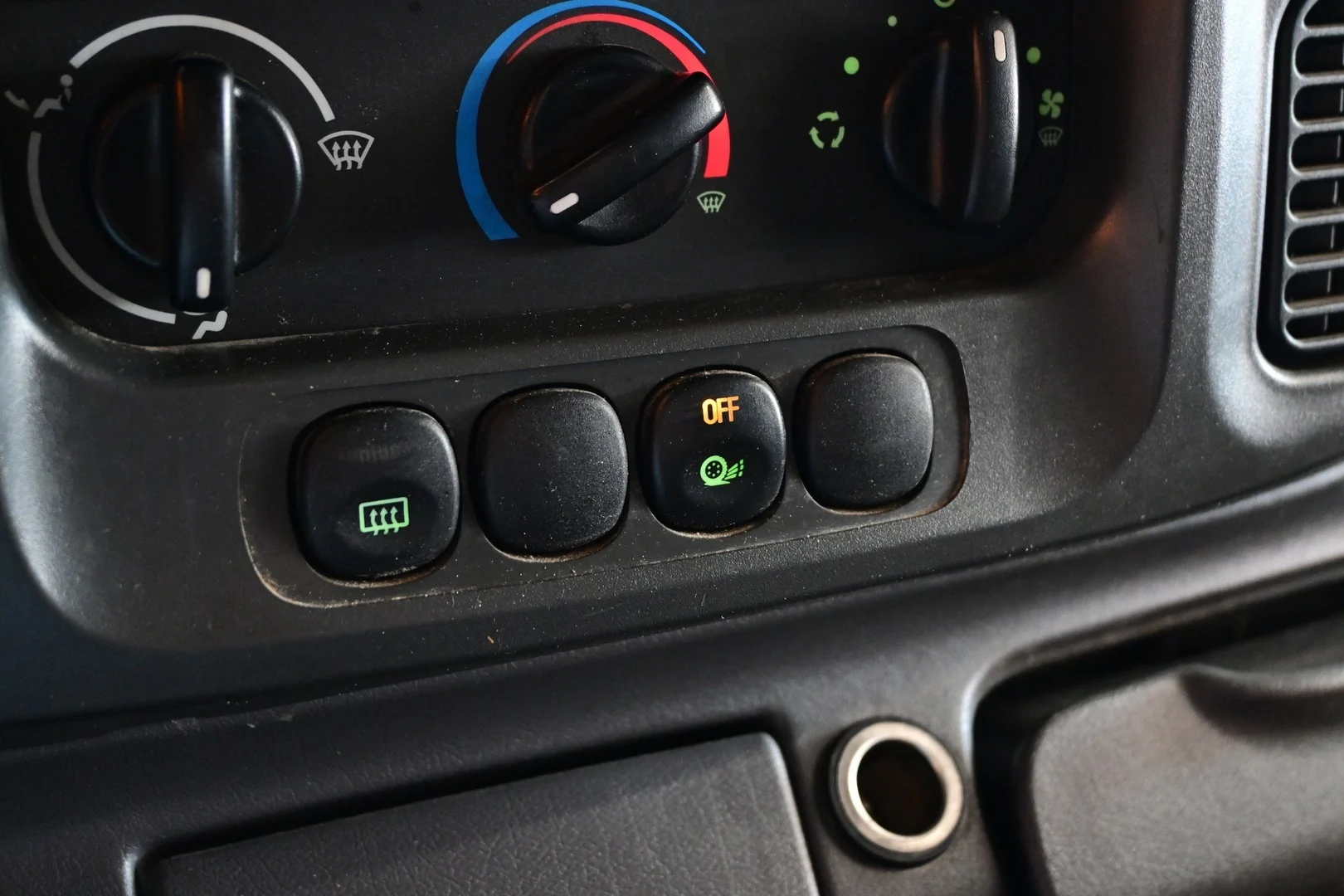 Car Image - 6WS7Hk80UTZDrkS7079mlB