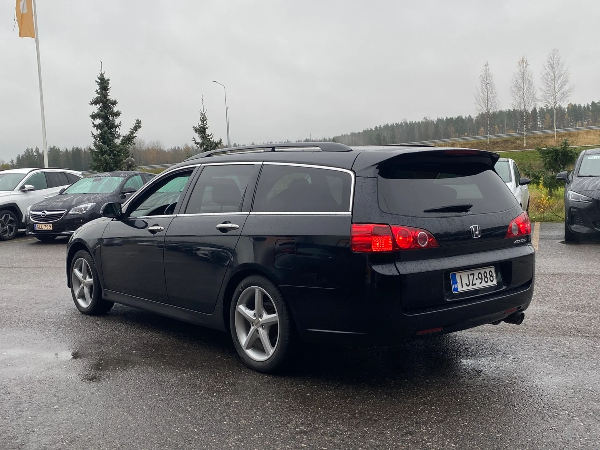 Car Image - 2gTTUHQlQsA3n9BwOhrnO9