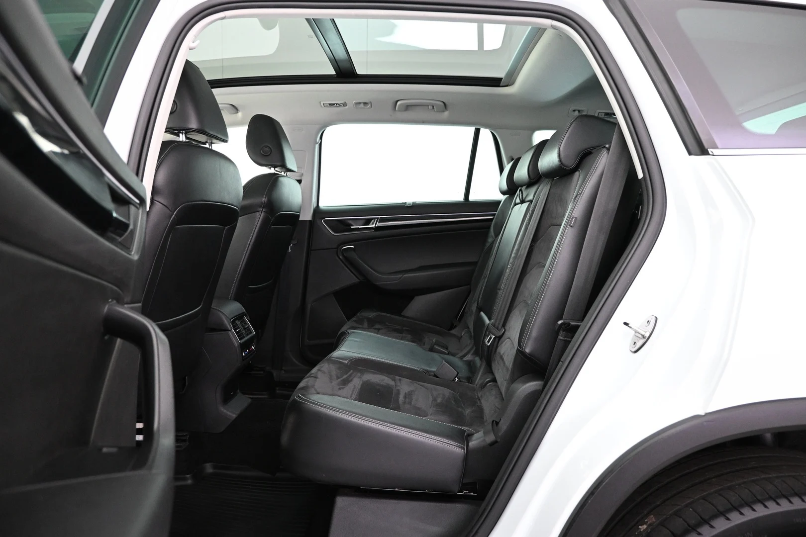 Car Image - 4rwzPUcbVah74ZiH1teJWQ