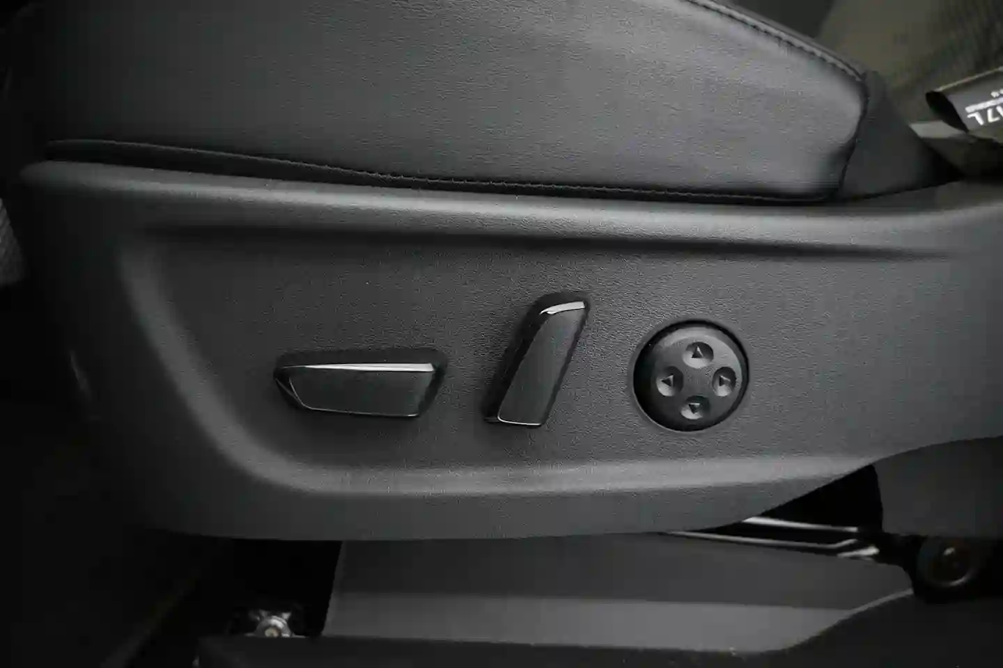 Car Image - 1ek0awJZHJg9NmLZJWddPU