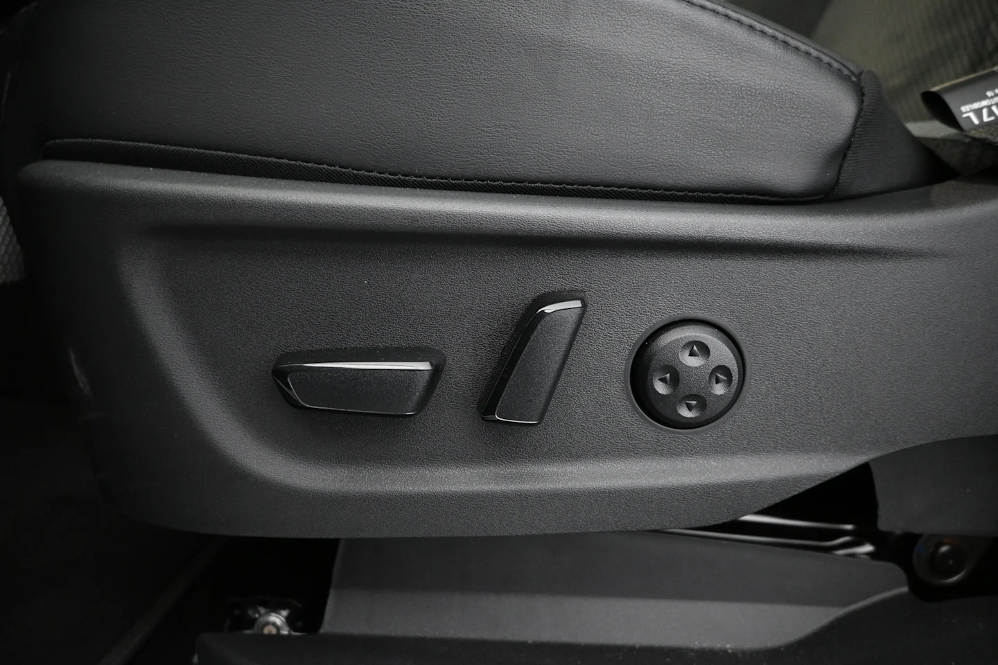 Car Image - 1ek0awJZHJg9NmLZJWddPU