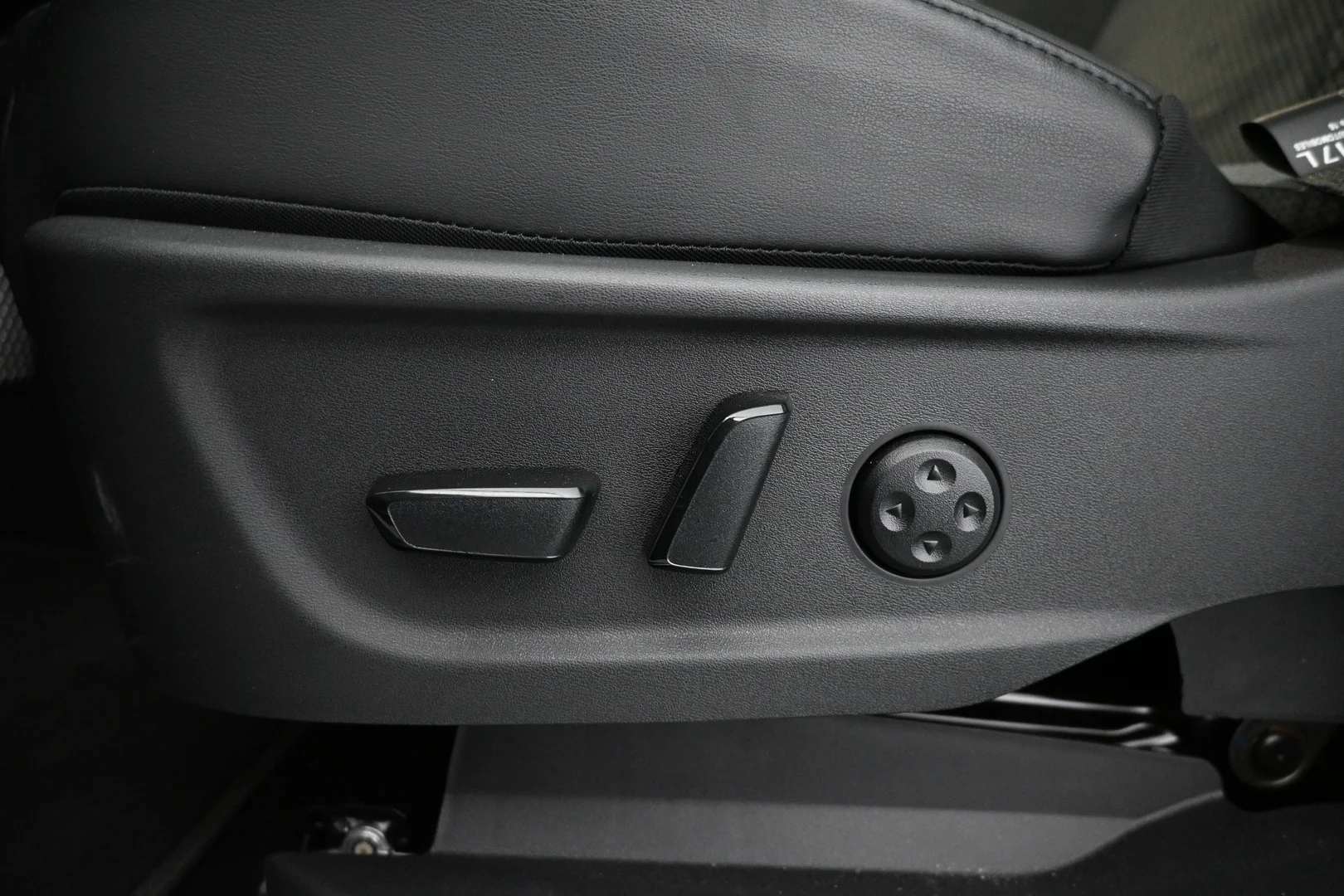 Car Image - 1ek0awJZHJg9NmLZJWddPU