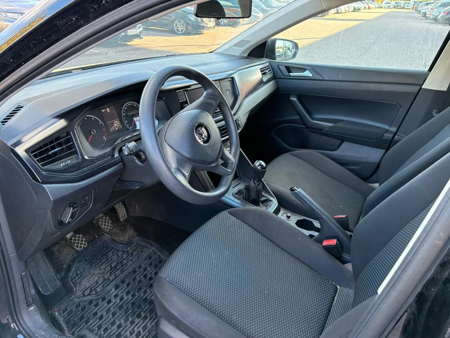 Car Image - 55IZ9cnDnV7TFTw6Ijl0CX