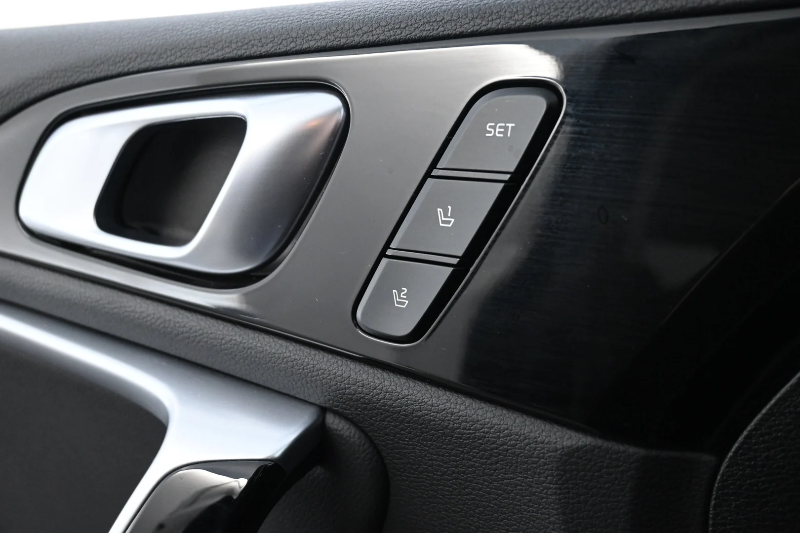 Car Image - 3hv1tO3MxUXzs8tGpabA73
