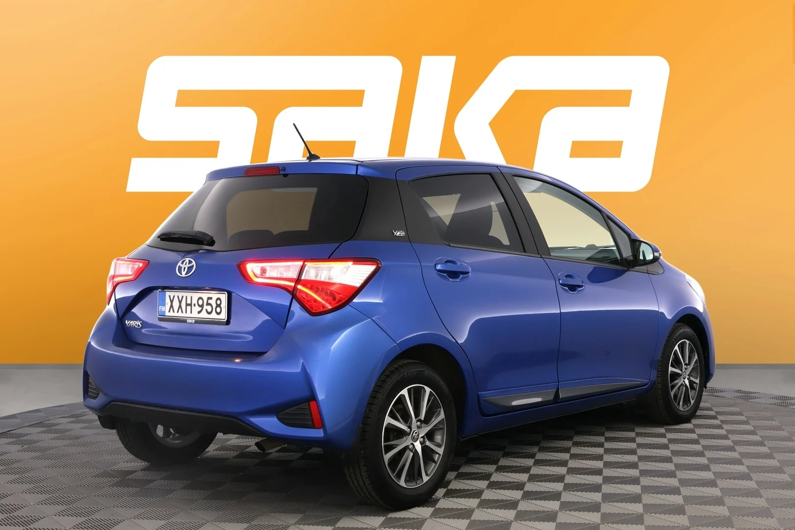 Car Image - 1efoTCRAEaTy5vCrv07D0x