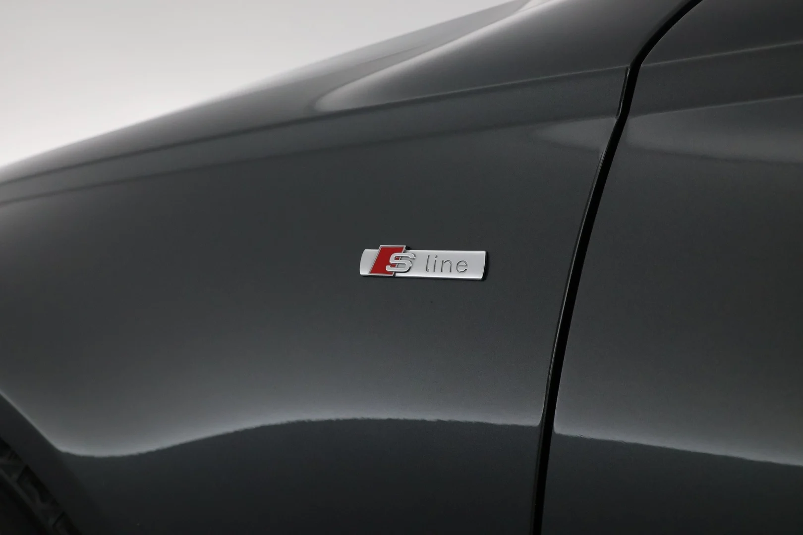 Car Image - 4g5RvvS0yArUidwMJcTJP6