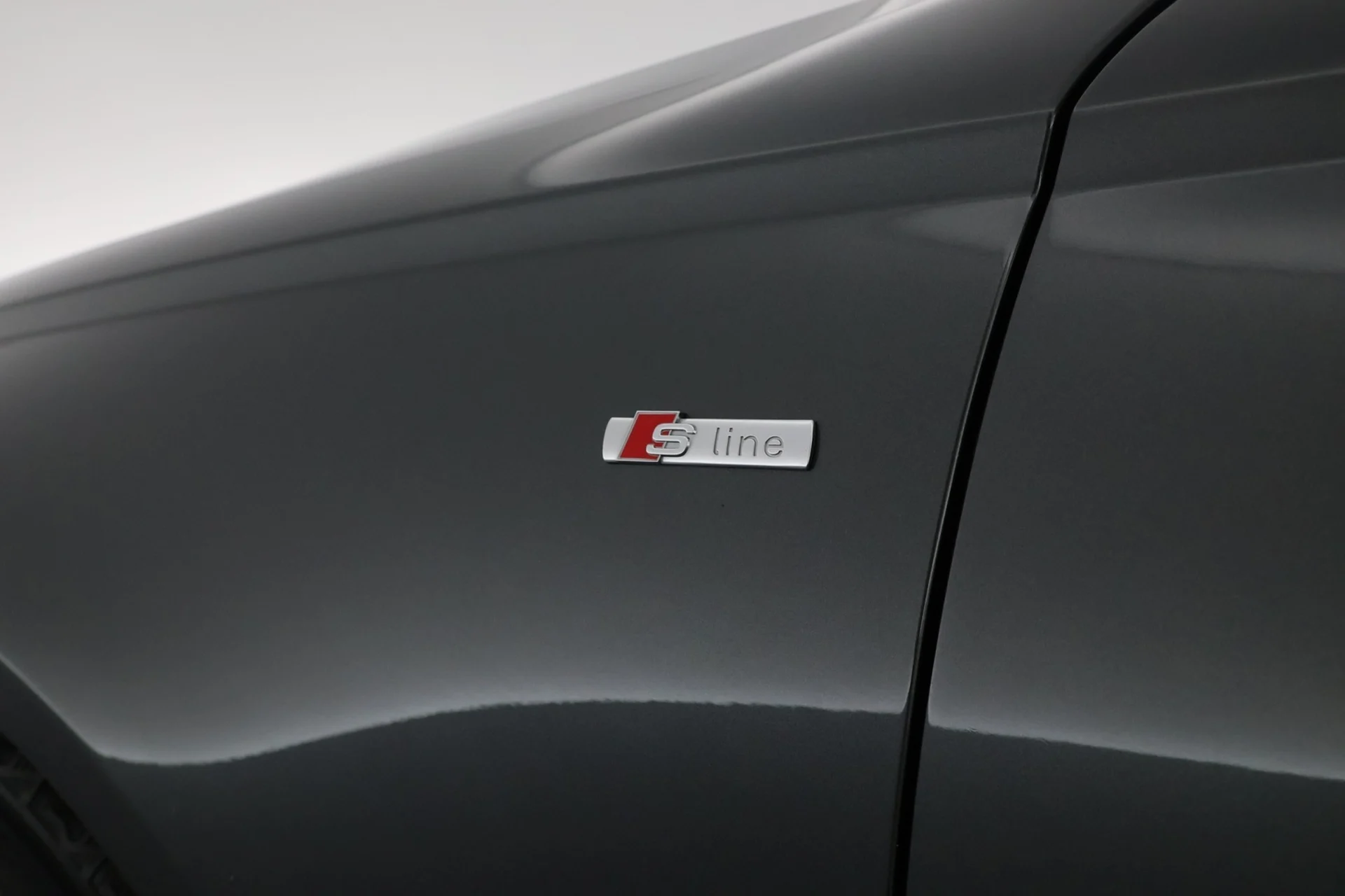 Car Image - 4g5RvvS0yArUidwMJcTJP6