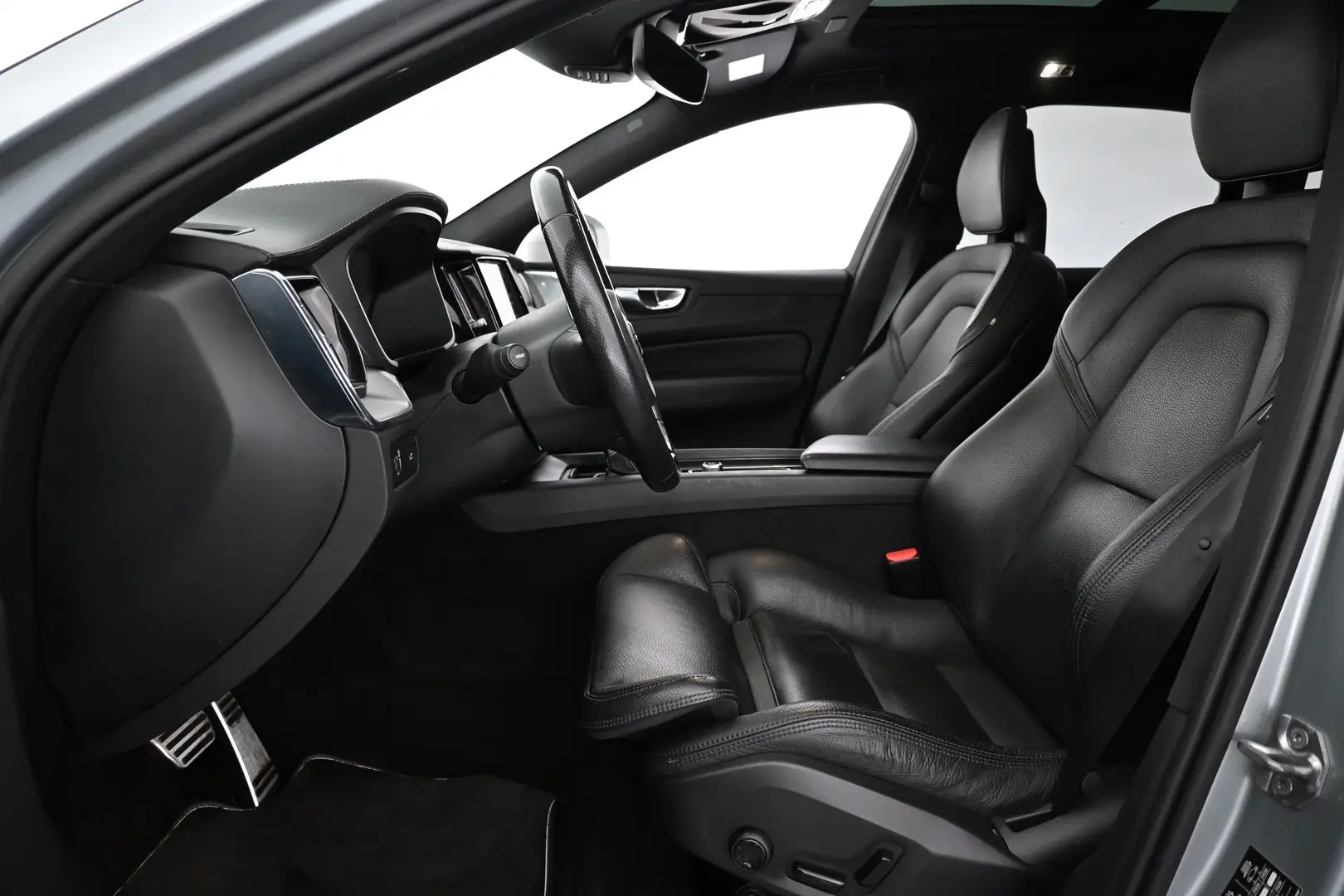 Car Image - 6lxeSNr128FrivmHAAyV0a