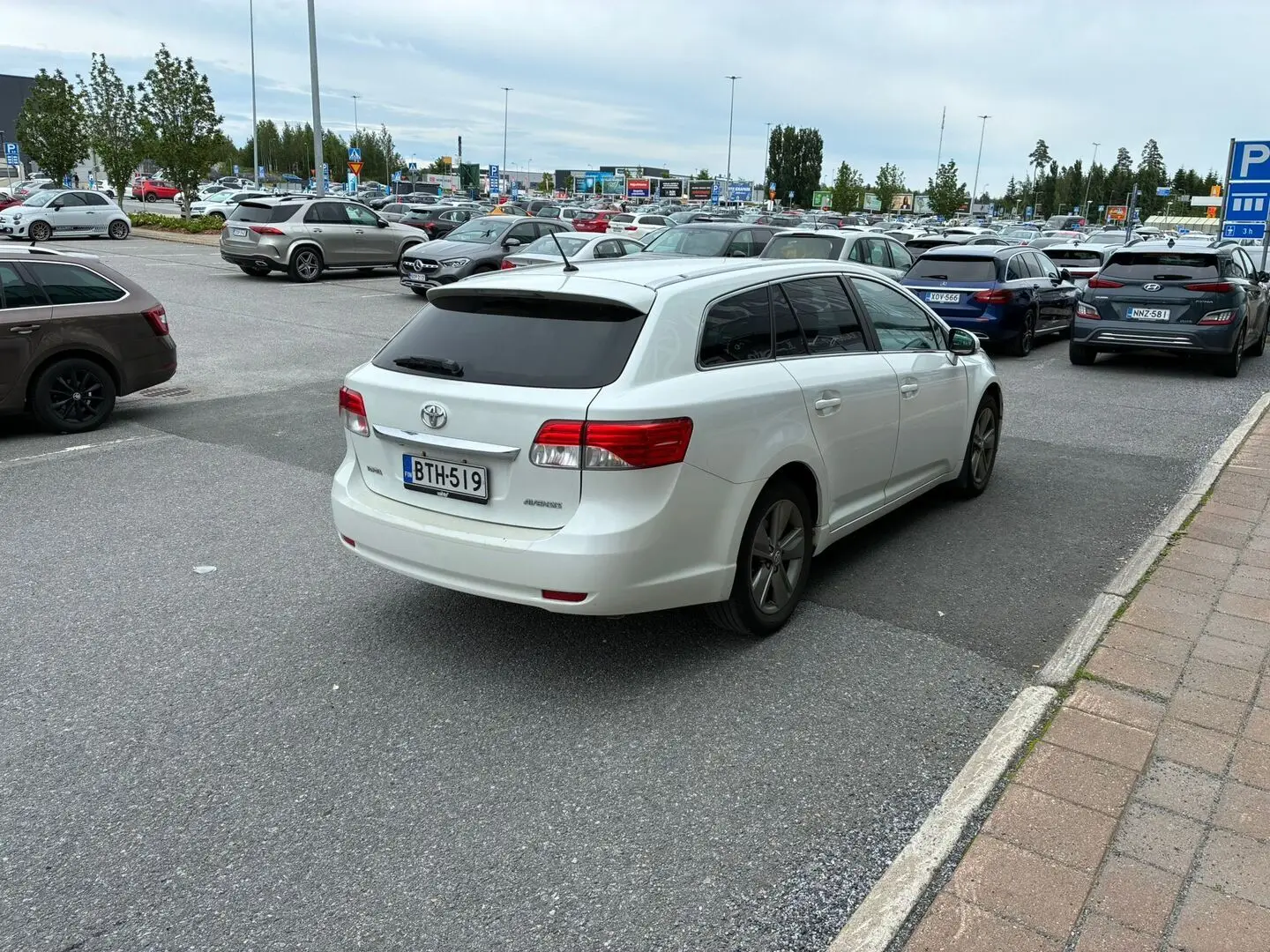 Car Image - 5DxYRAvxt6R3ZG38JOE0WA
