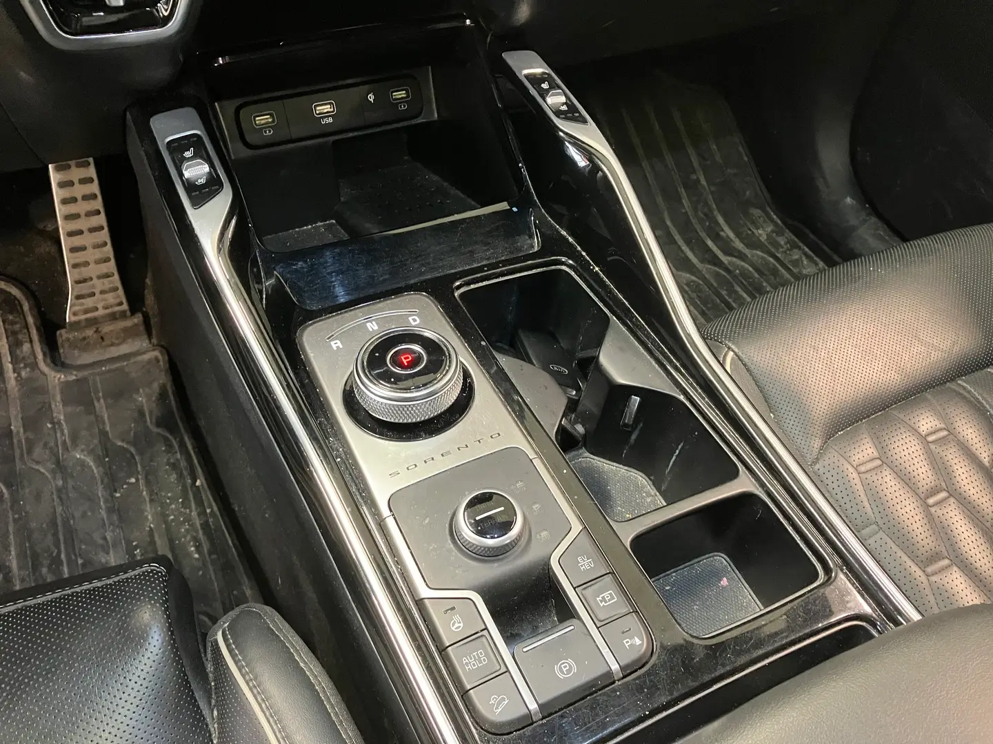 Car Image - 1Oh8HDA9EIpJNoNBcOuSWT