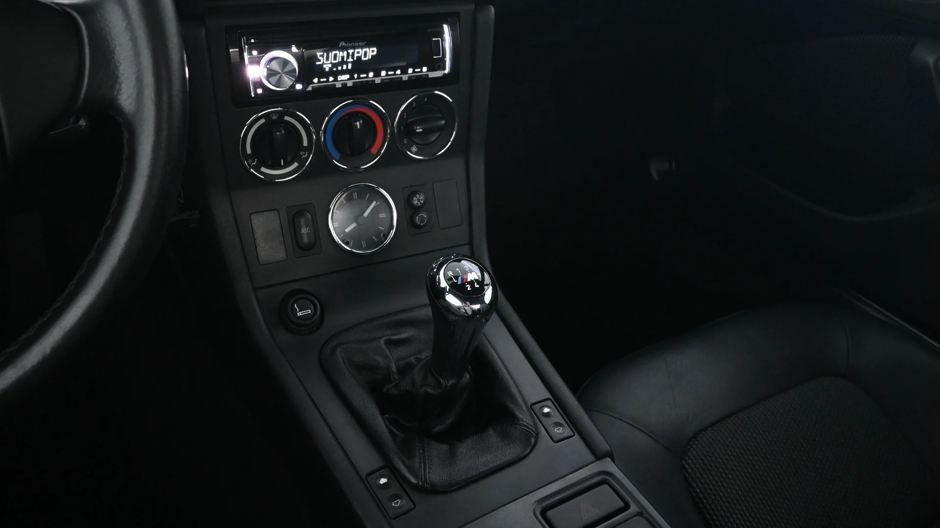 Car Image - 2BO1k5tU82i3FrjKZK7WkJ