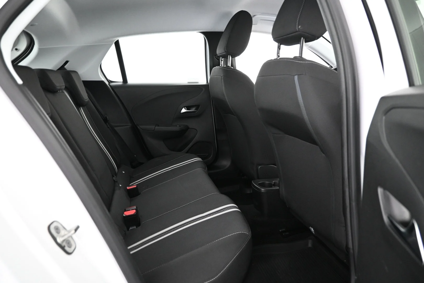 Car Image - 6Bf0mkbeDK3Q9K8roR5m9S