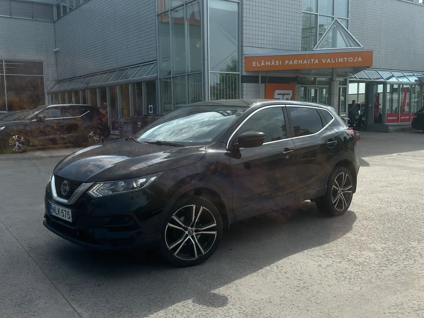 Car Image - EQhgv9HaWY2qrN2pYT1qN