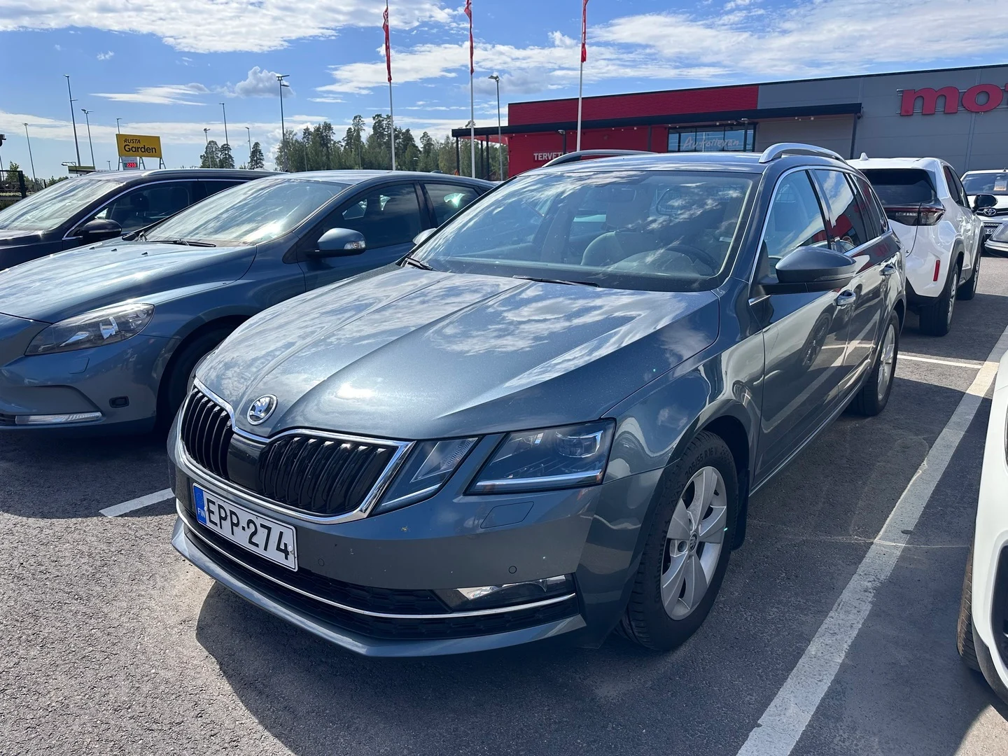 Car Image - 2A6N87Rp9LIGAb9RUVqpZJ