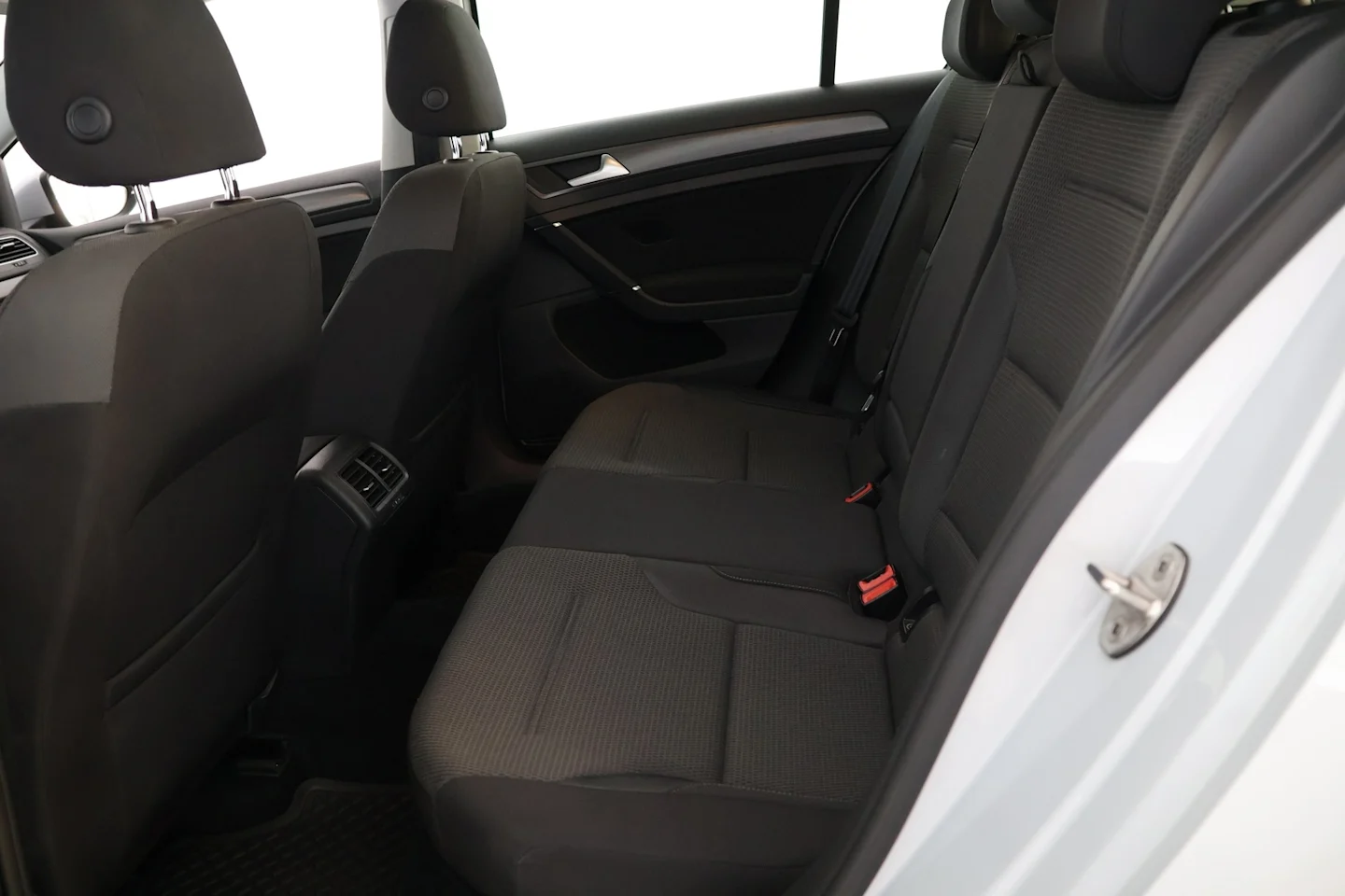 Car Image - 3EkoimfqPRipSaW8K4KAUw