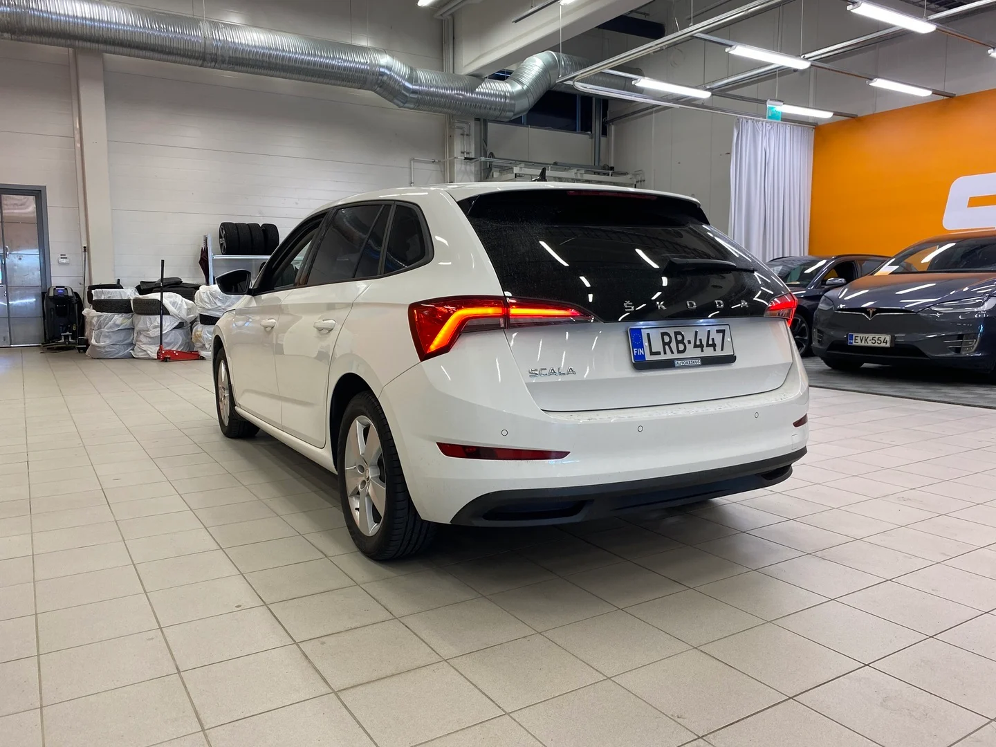 Car Image - 6GNaYnjfOXP1lcCq7Jq40U