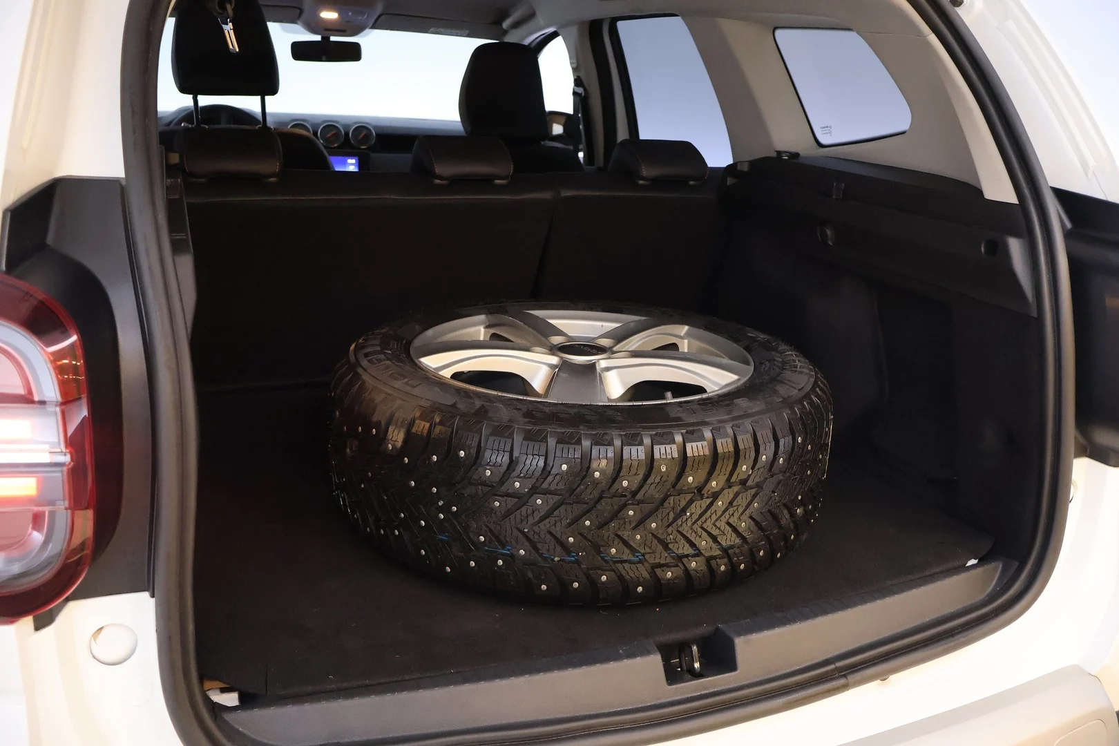 Car Image - 7c2xz6fY1DAAqk2Zd75xWc